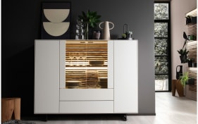 Highboard Yonna, weiß/Birke massiv, inkl. Push-to-Open Funktion 