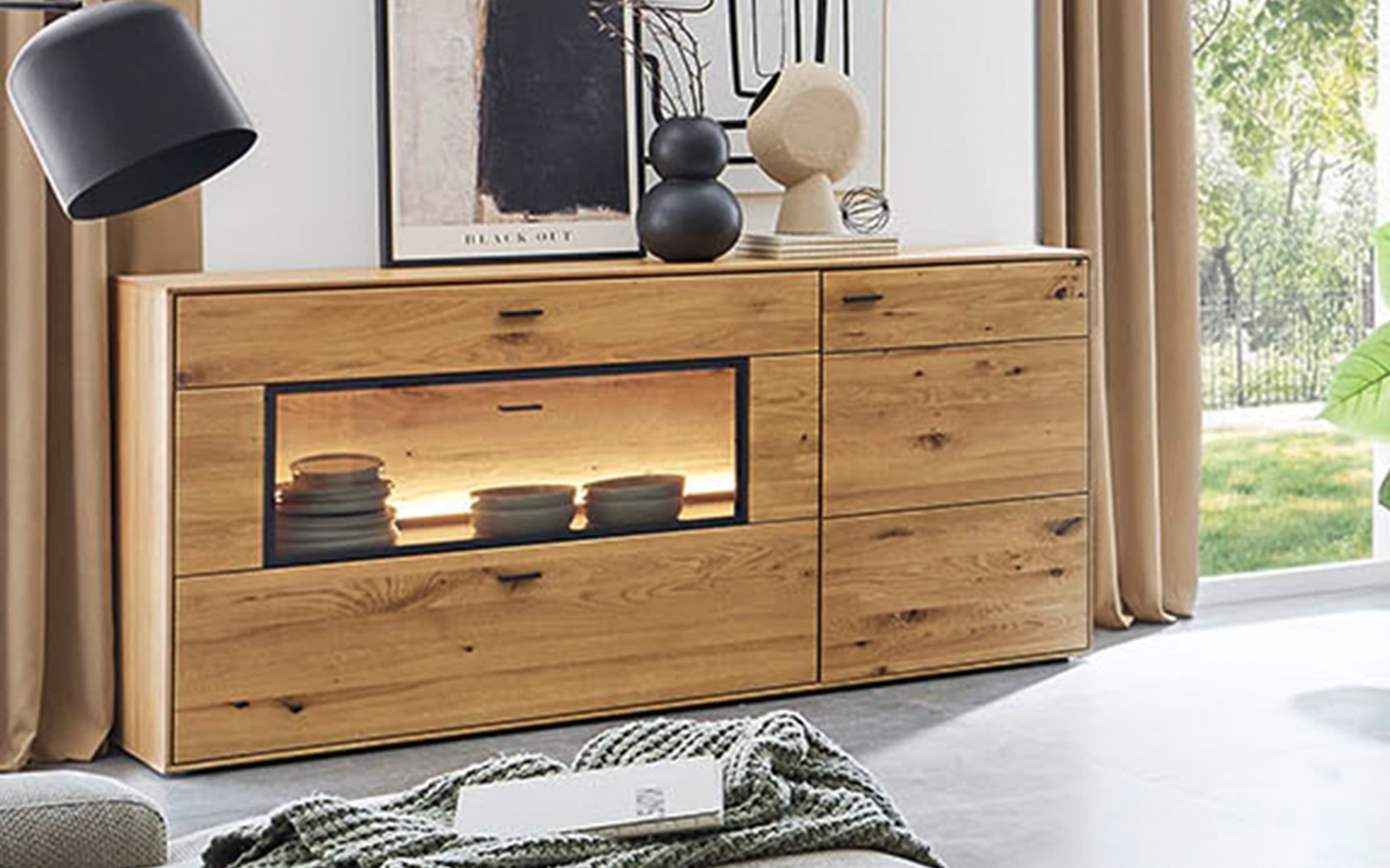 Sideboard Olvera, teilmassive Asteiche