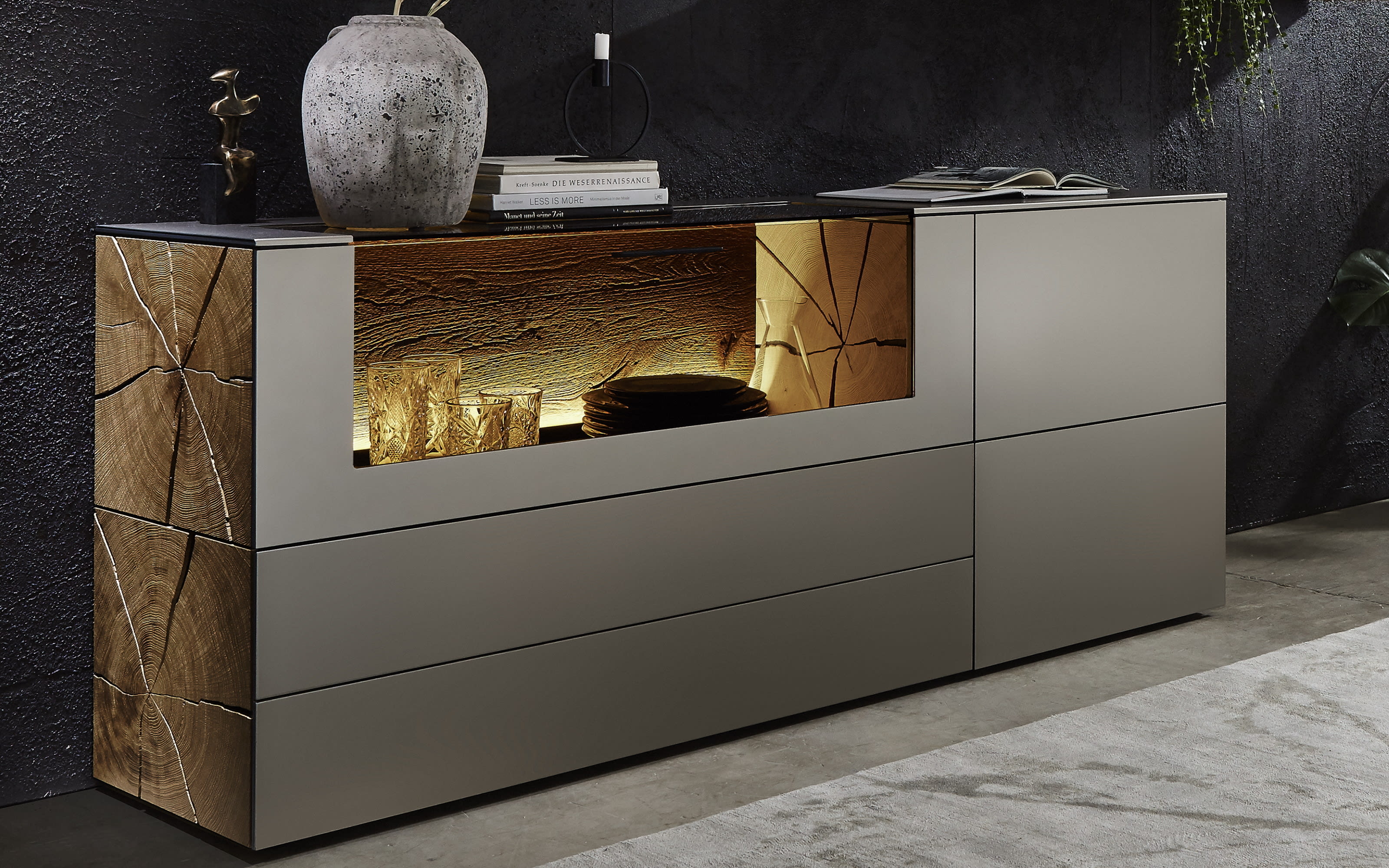 Sideboard Vara, Kerneiche Umato sägerau gebürstet, Titan 