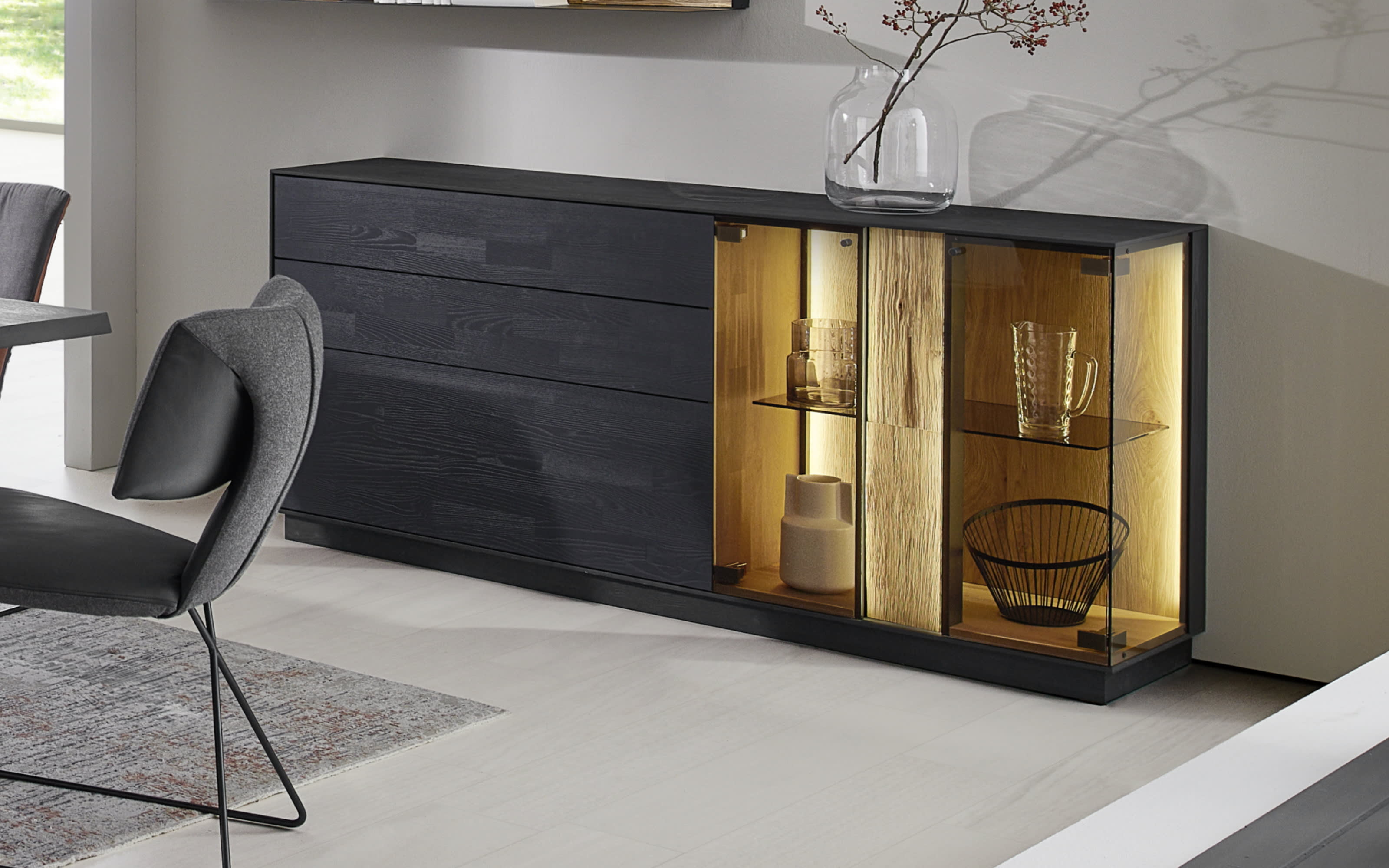 Sideboard Kilva, Kernesche massiv anthrazit gebeizt