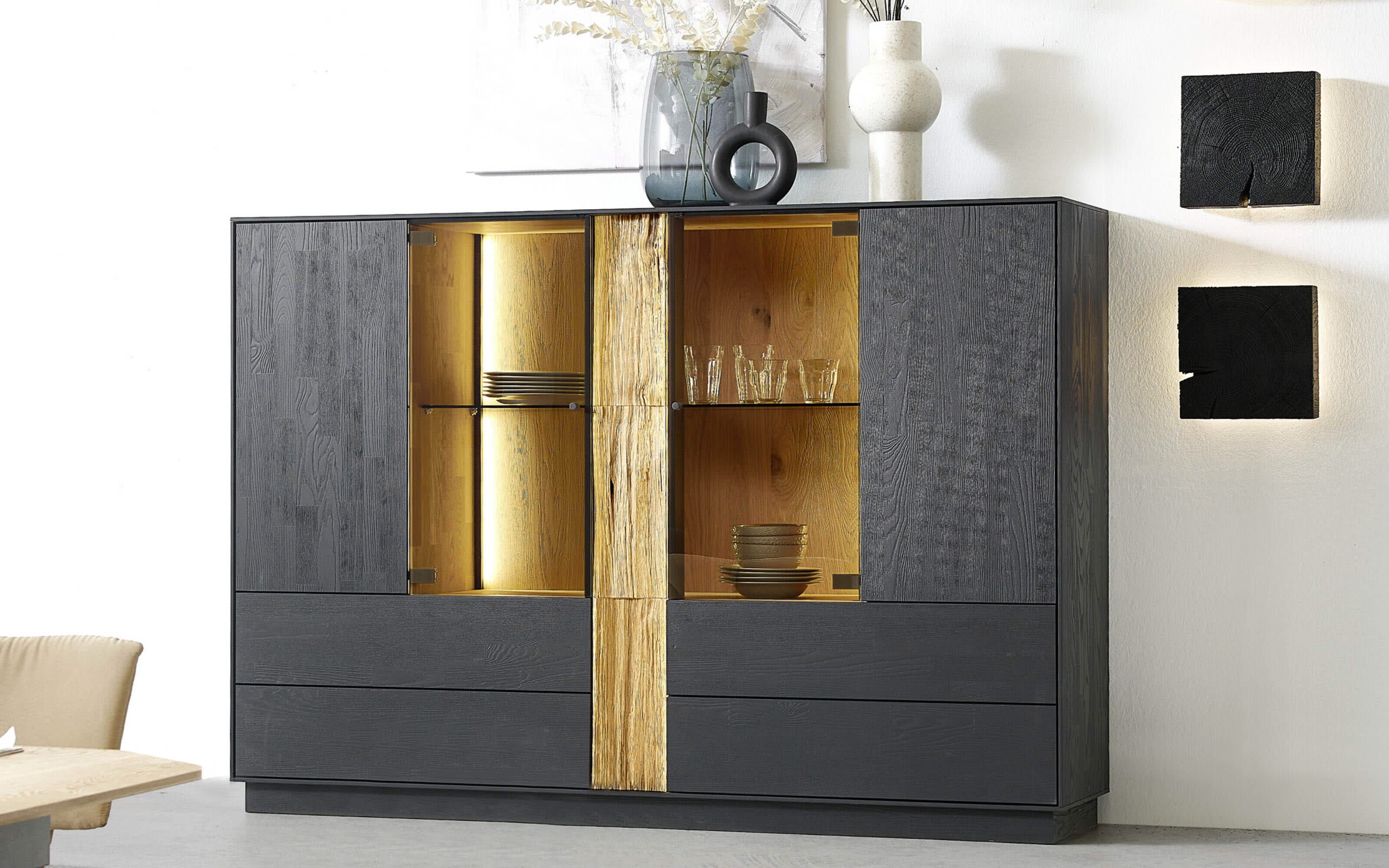 Highboard Kilva, Kernesche massiv anthrazit gebeizt