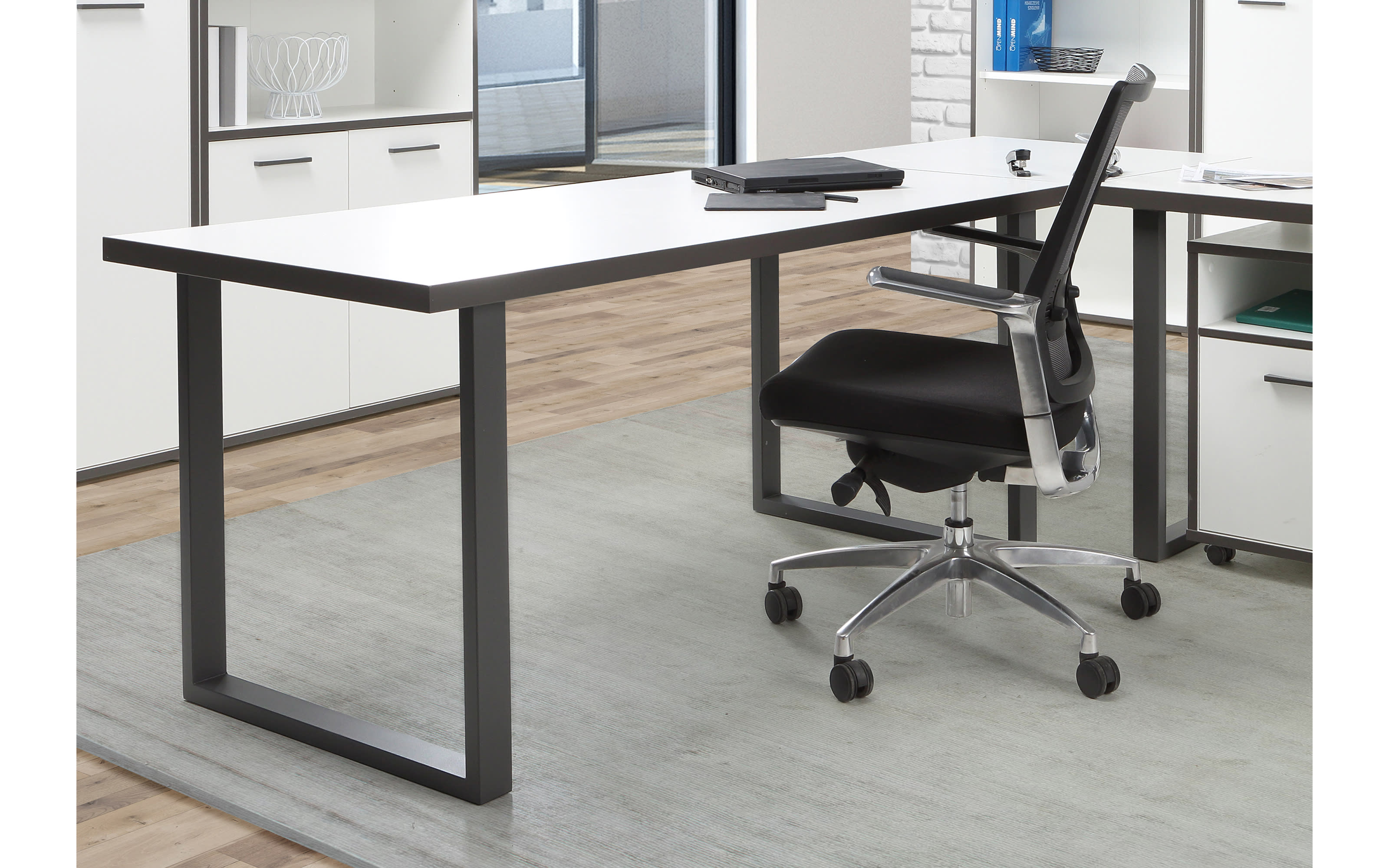 Schreibtisch Keflavik, grau/weiß, 160 cm