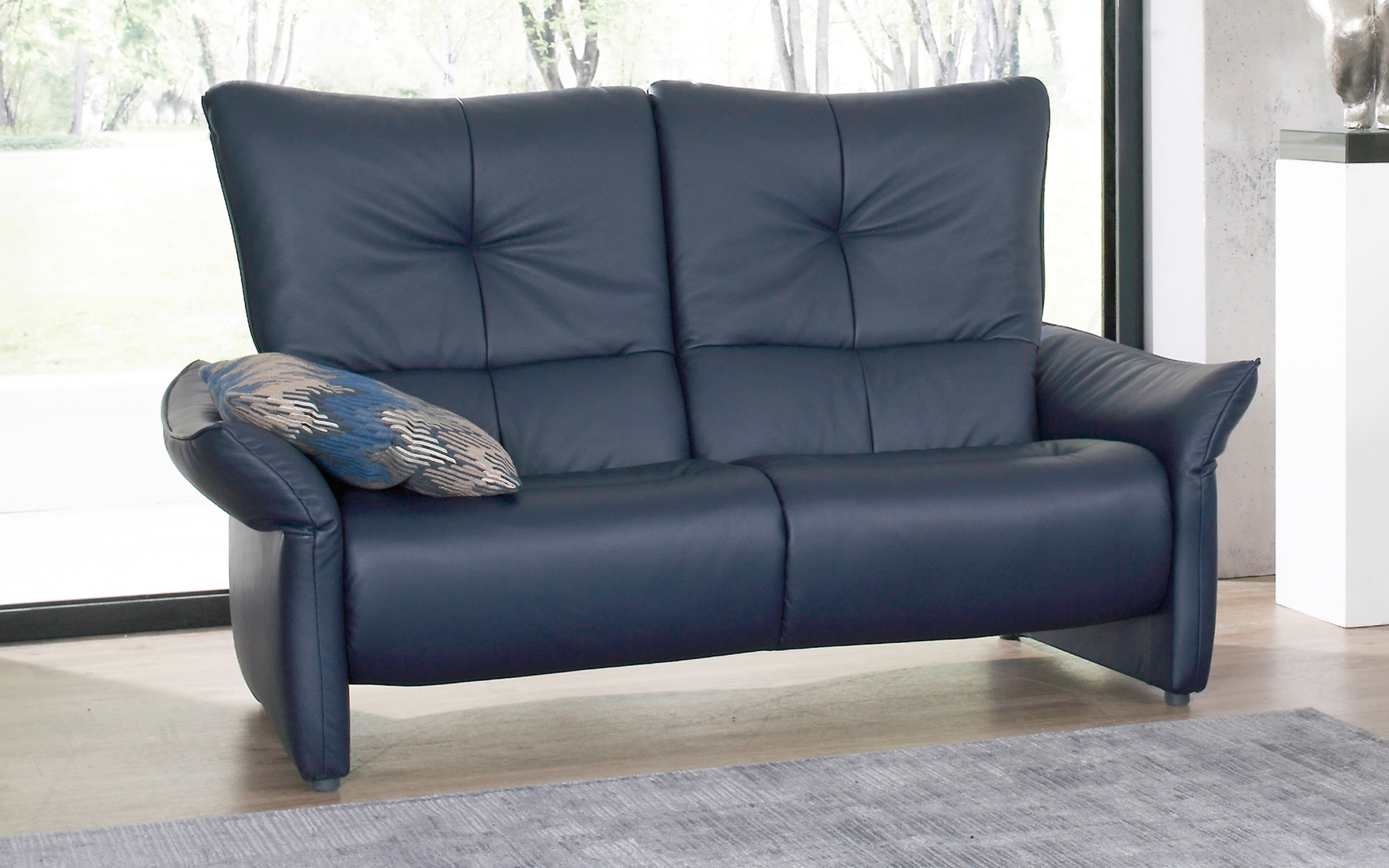 Leder Sofa 3-Sitzer Cumuy, blau, inkl. WallFree-Funktion online Hardeck kaufen bei
