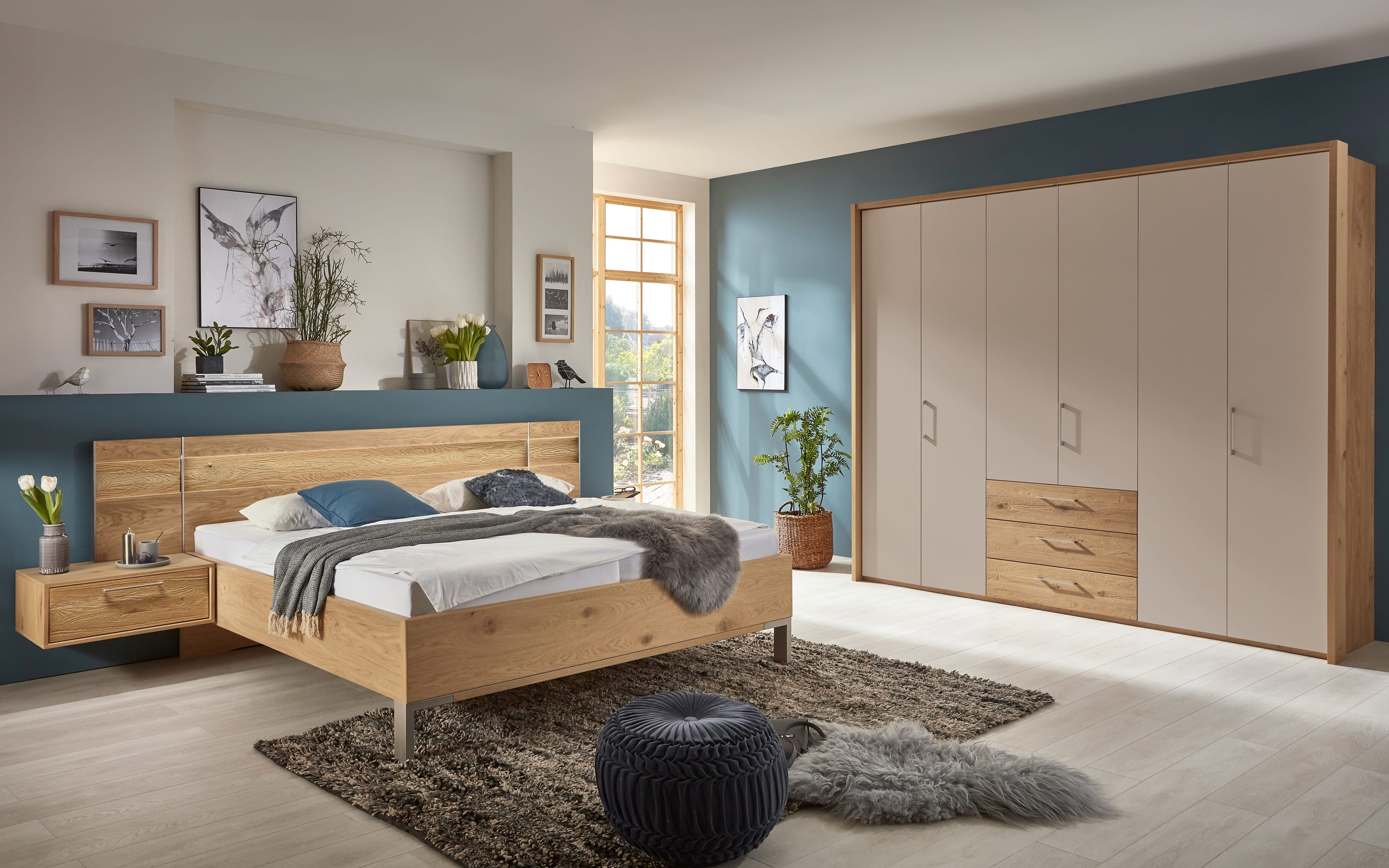 Bett Cadiz, Balkeneiche Furnier, Absetzungen Eiche-Riffholz, 180 x 200 cm