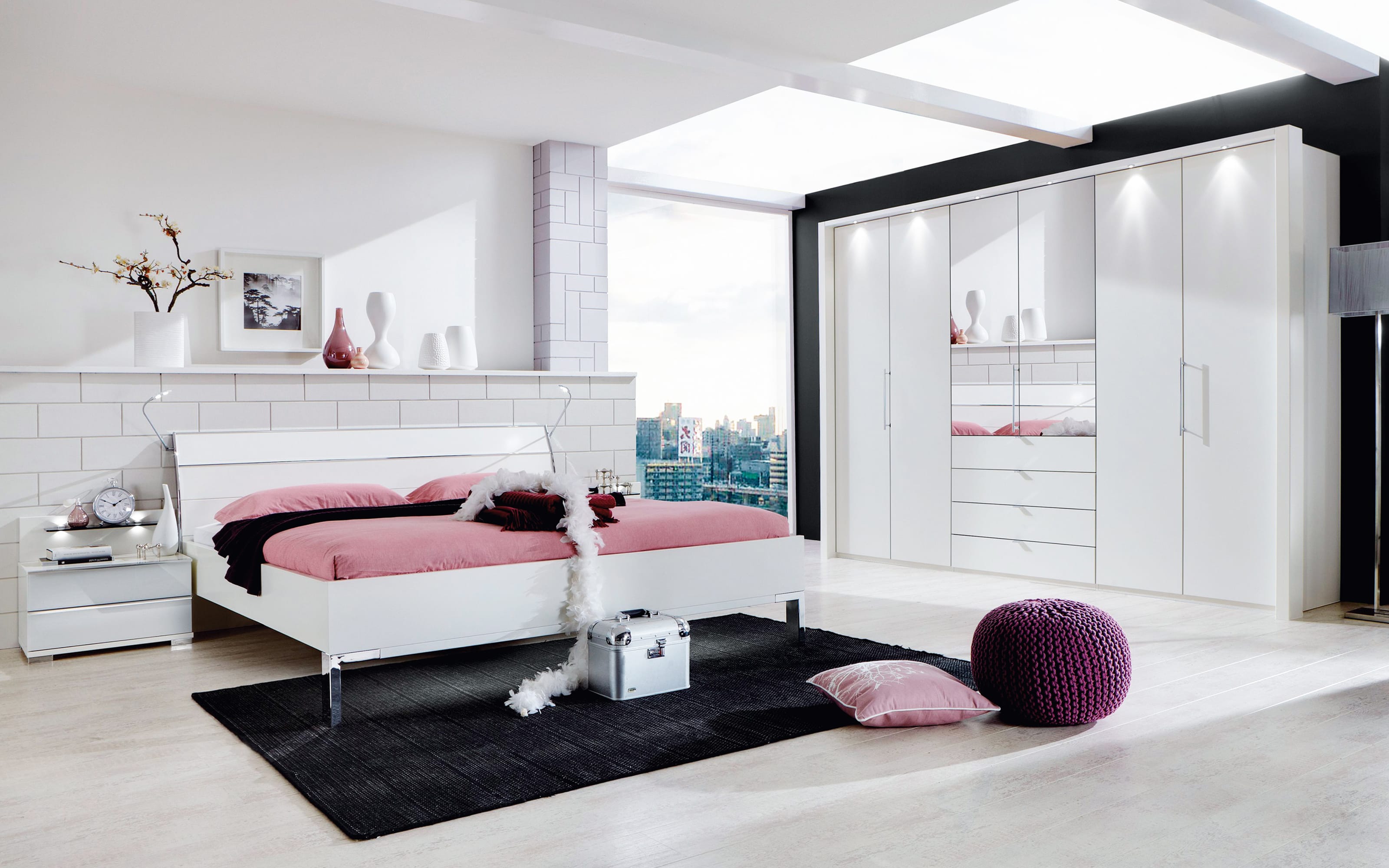 Schlafzimmer Loft, alpinweiß, 180 x 200 cm, Schrank 300 x 236 cm online bei  Hardeck kaufen | Drehtürenschränke