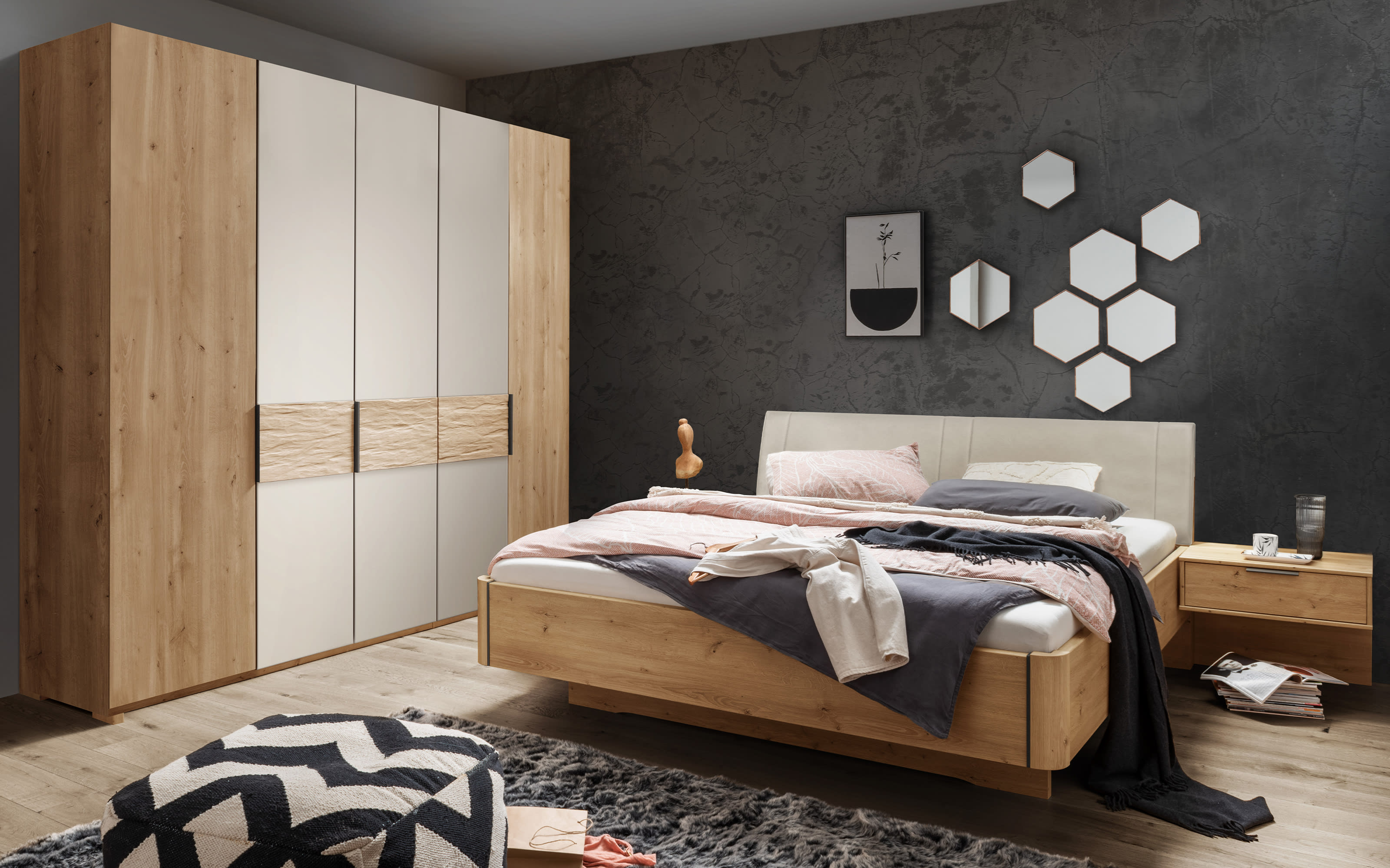 Schlafzimmer Cadiz, Eiche bianco, 180 x 200 cm, Schrank 250 x 236 cm
