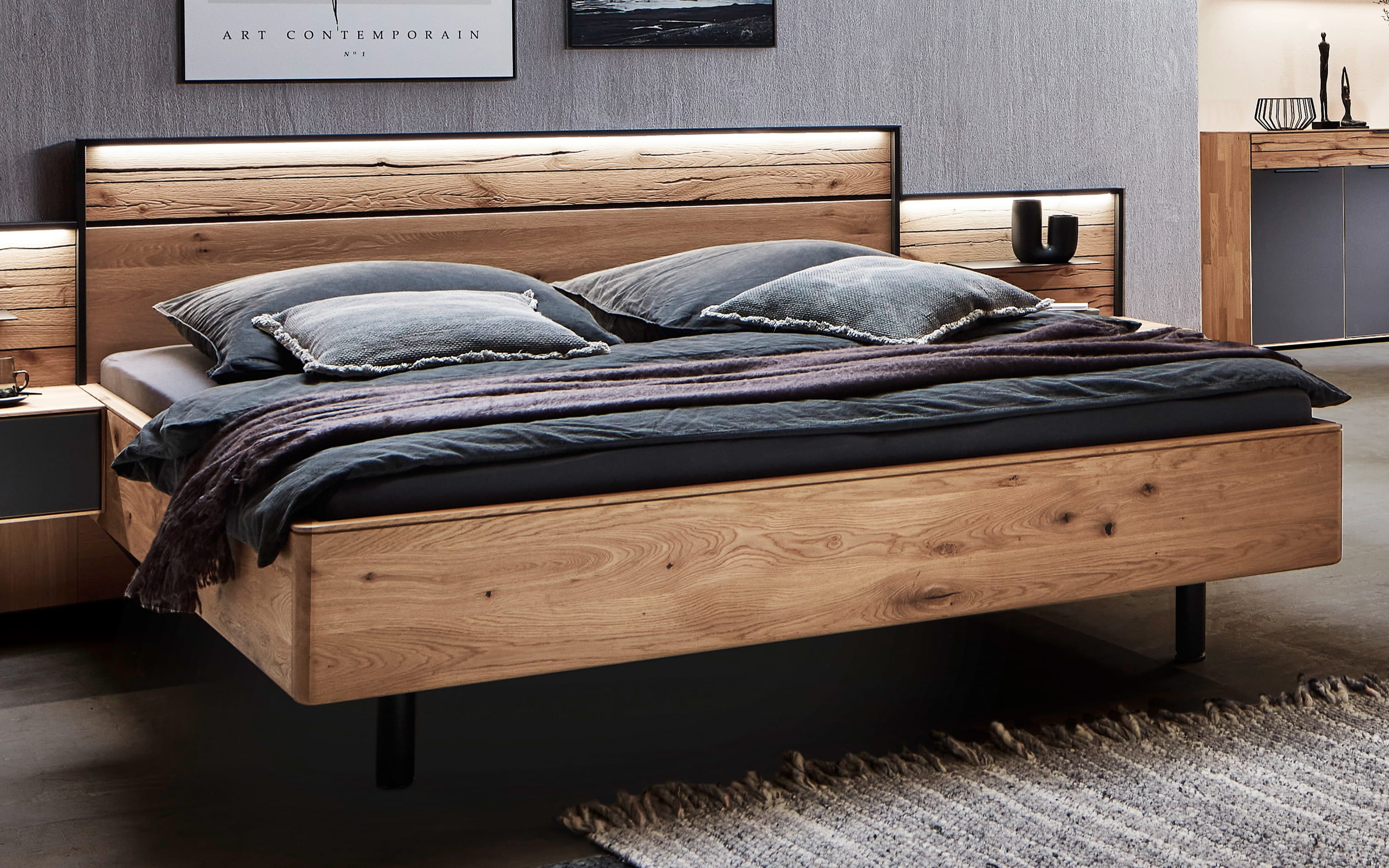 Schlafzimmer WSM 4300, Wildeiche massiv, 180 x 200 cm, Schrank 302 x 223 cm
