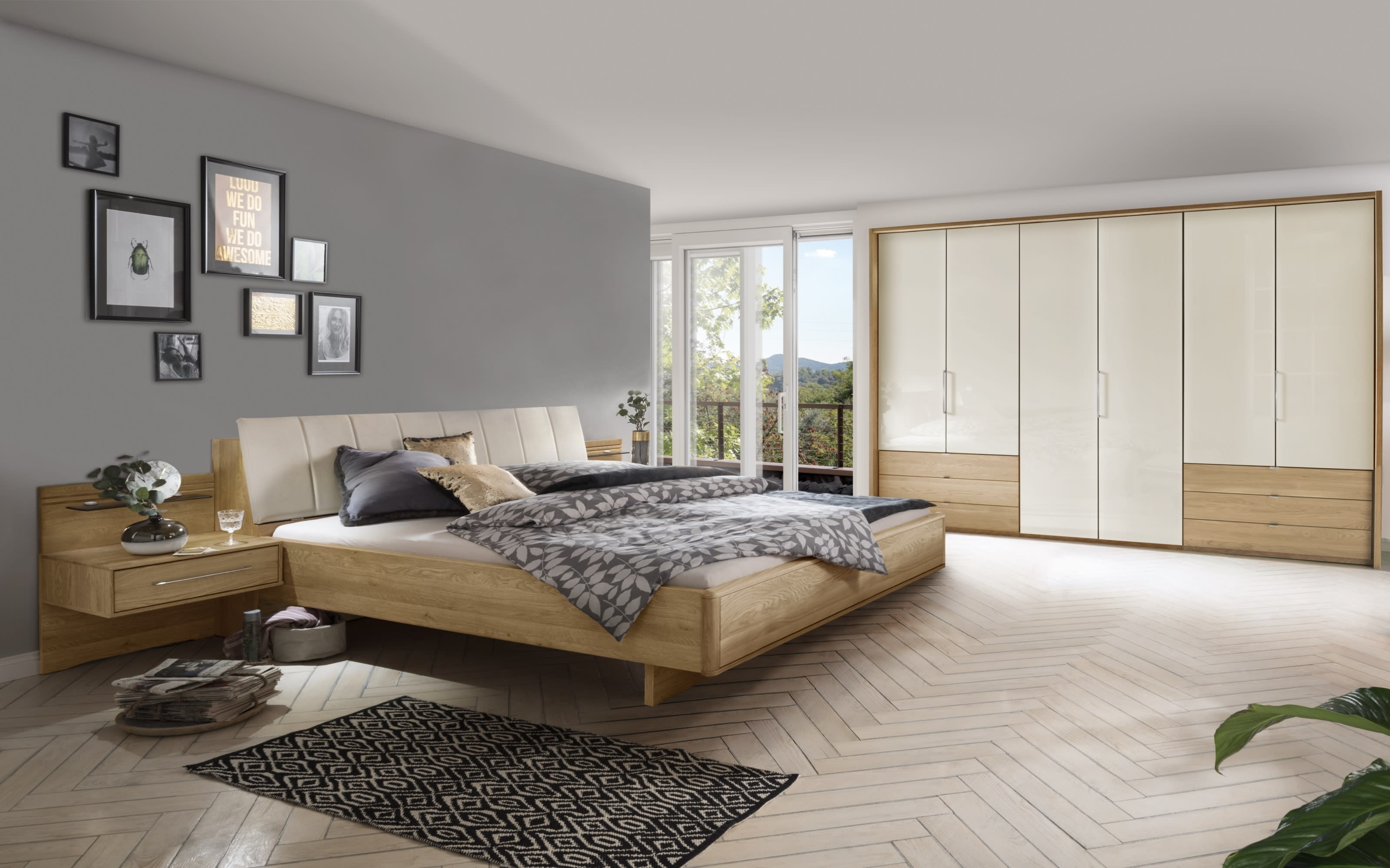 Schlafzimmer Serena Plus, Eiche teilmassiv, 200 x 200 cm, Schrank 300 x 236 cm