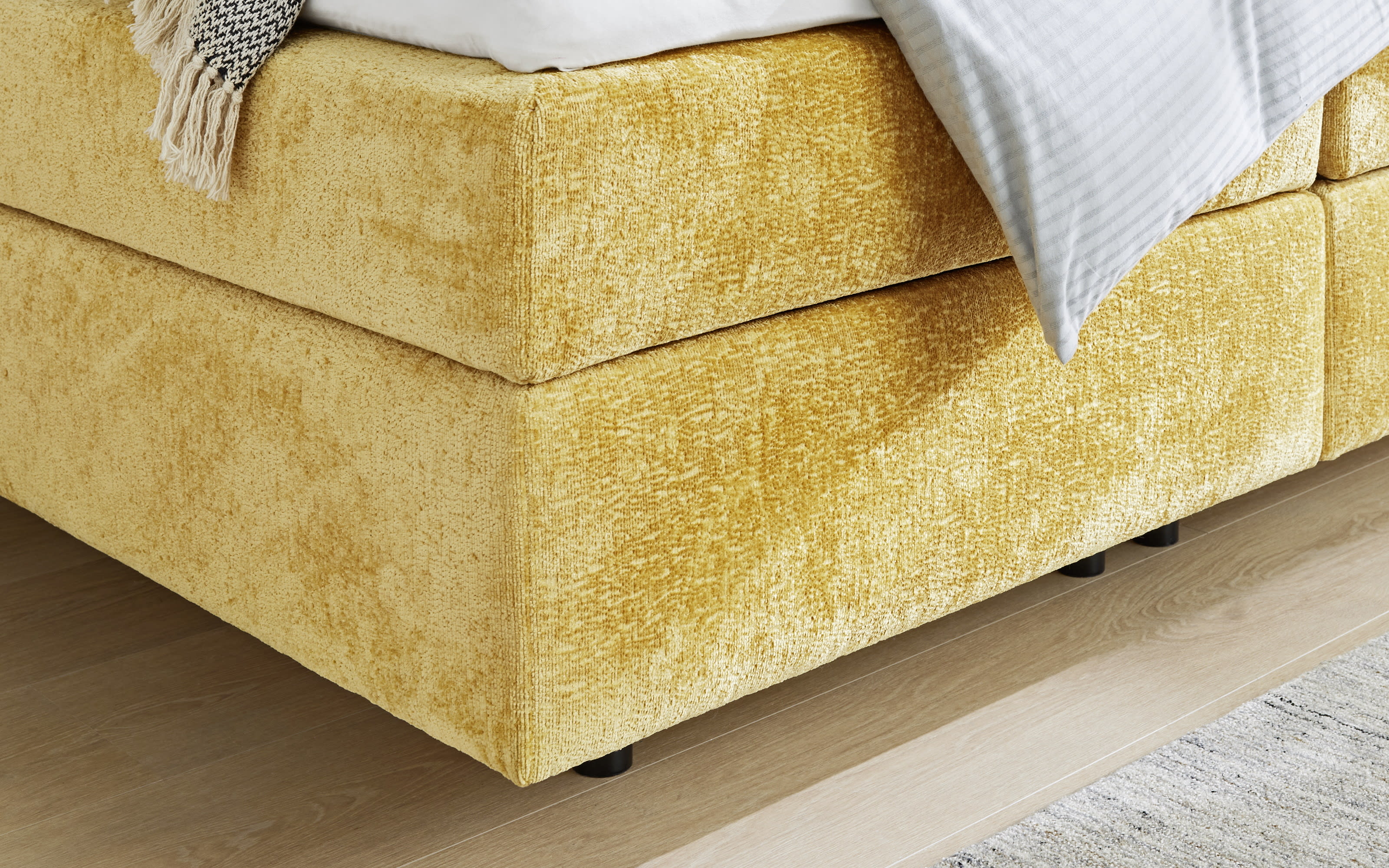 Boxspringbett Deluxe Edition, gelb, 180 x 200 cm, Härtegrad 2/3