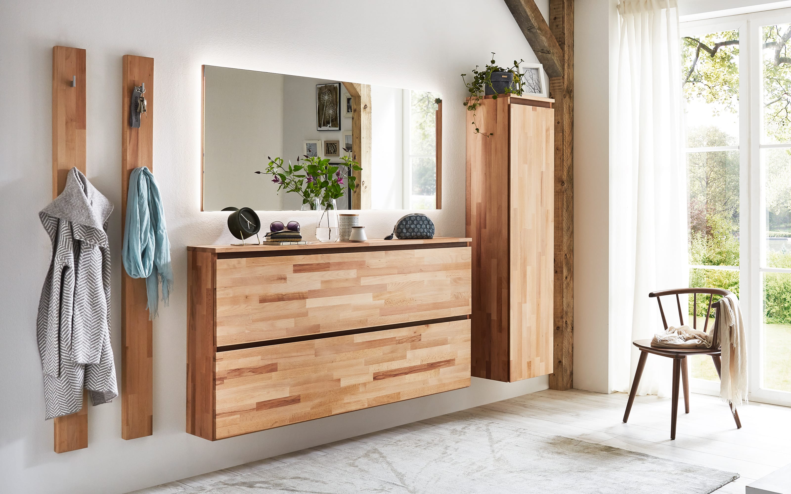 Hängeschuhschrank Pour, Kernbuche massiv