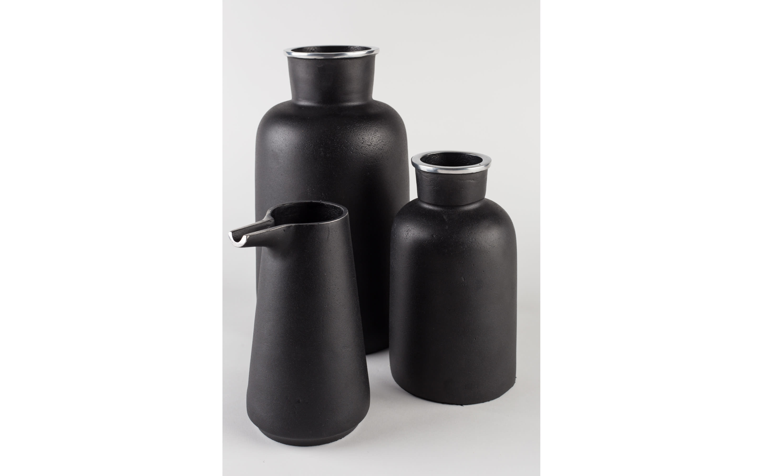 Vase Farma L aus Aluminium in schwarz, 31 cm