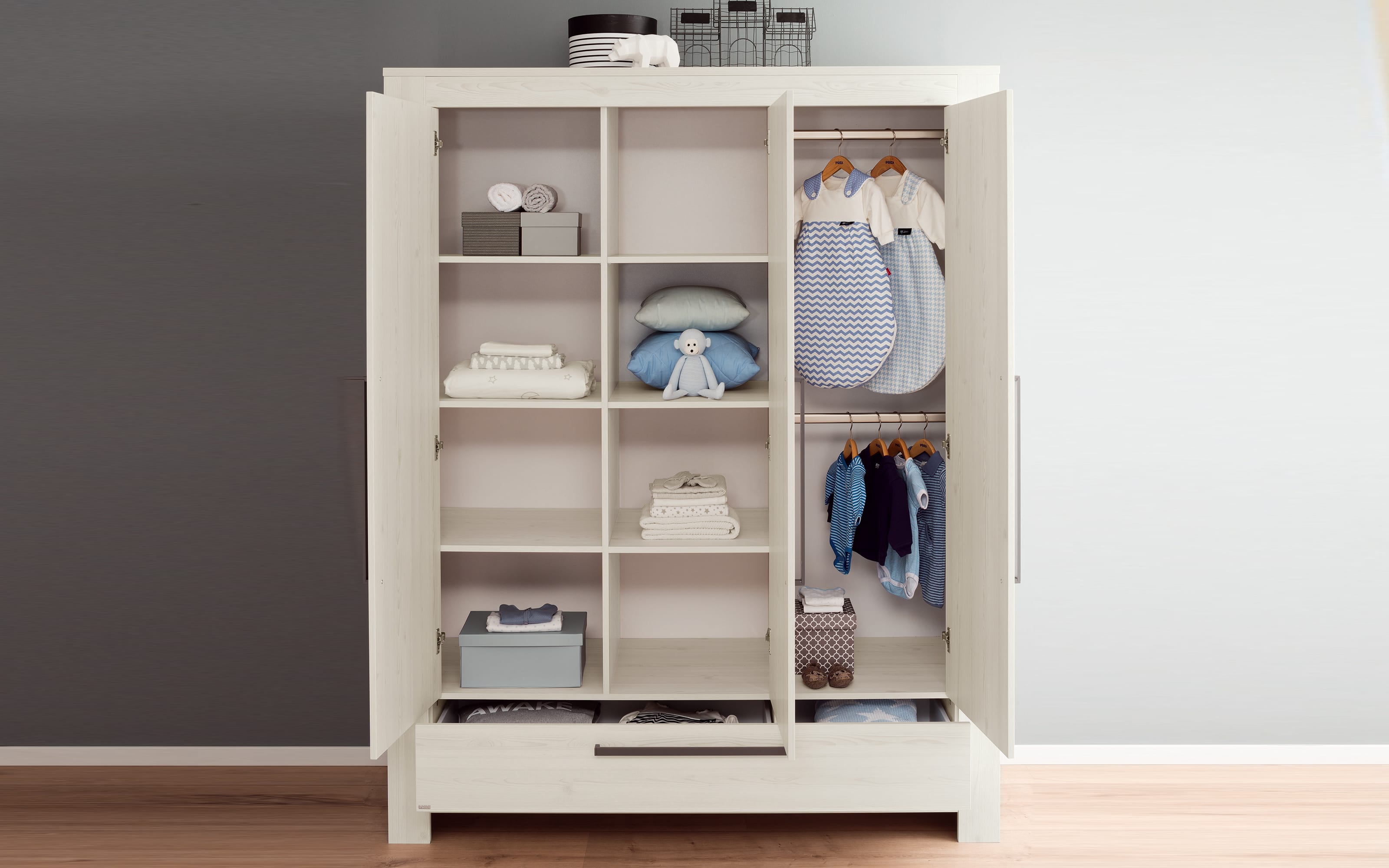 Babyzimmer Laslo in Nordic Wood-Nachbildung