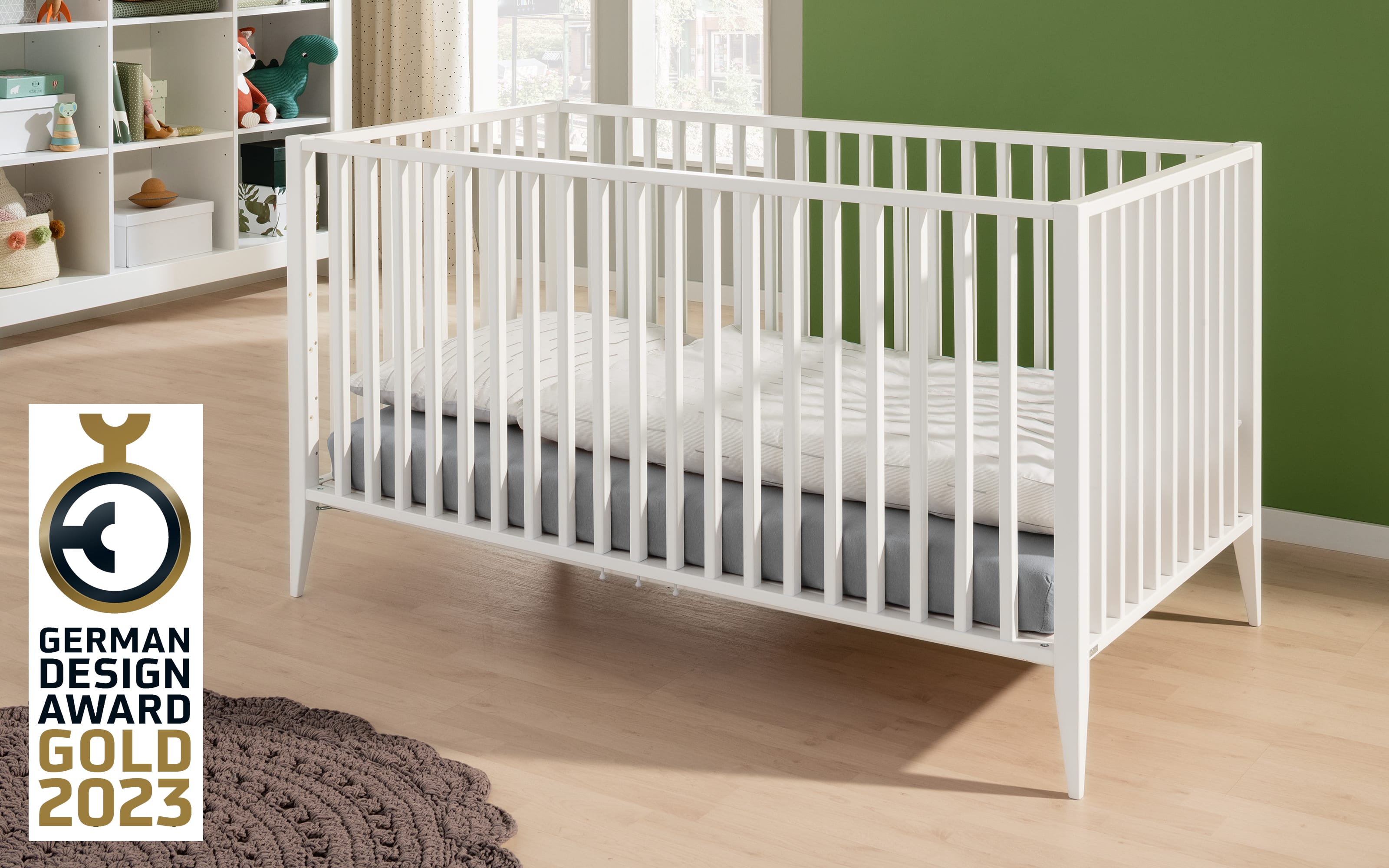 Babybett Felie, kreideweiß, Ausgezeichnet mit dem German Design Award 2023 in Gold