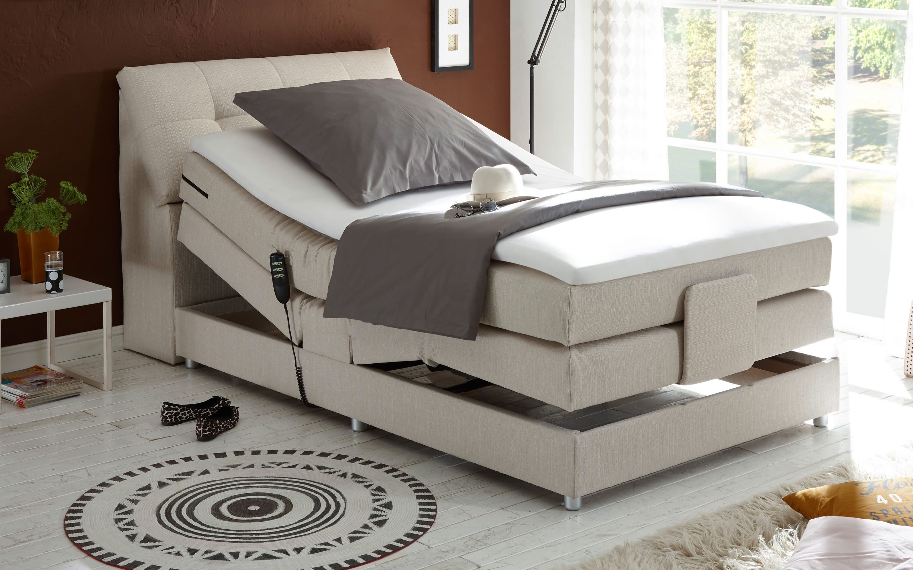 Motor-Boxspringbett Concord 3, creme, 120 x 200 cm