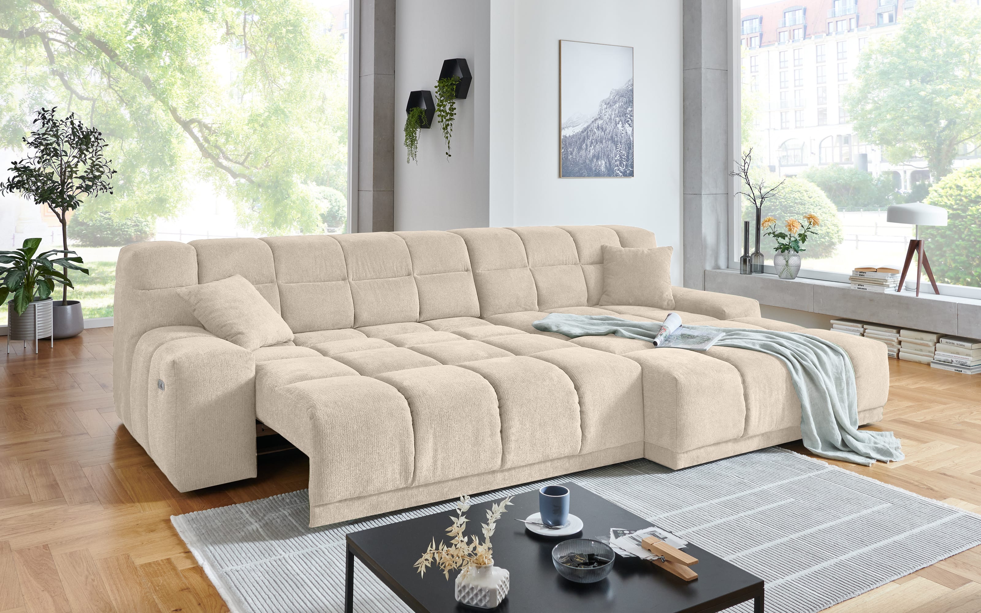 Wohnlandschaft London, beige, inkl. elektrischer Sitztiefenverstellung