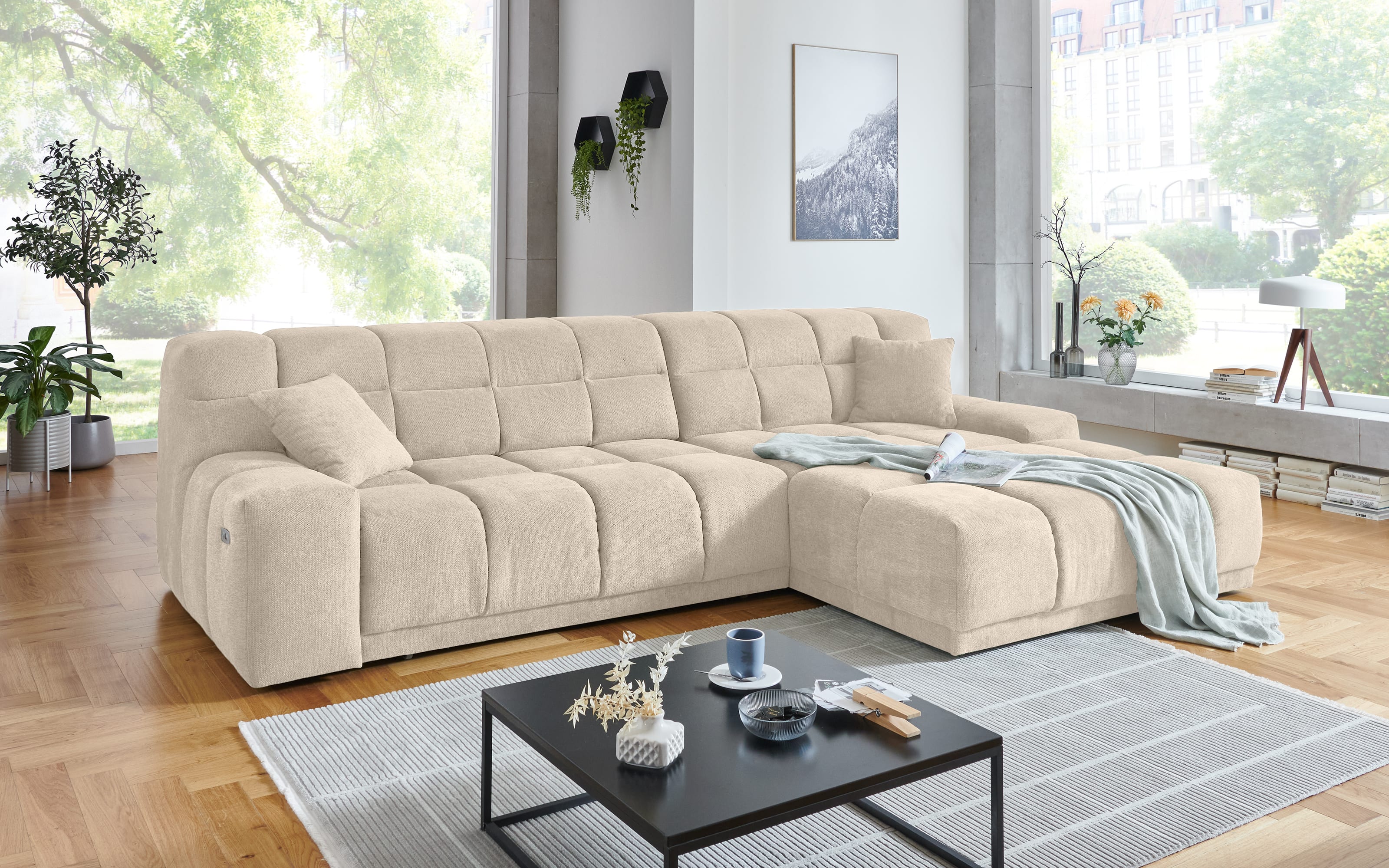 Wohnlandschaft London, beige, inkl. elektrischer Sitztiefenverstellung