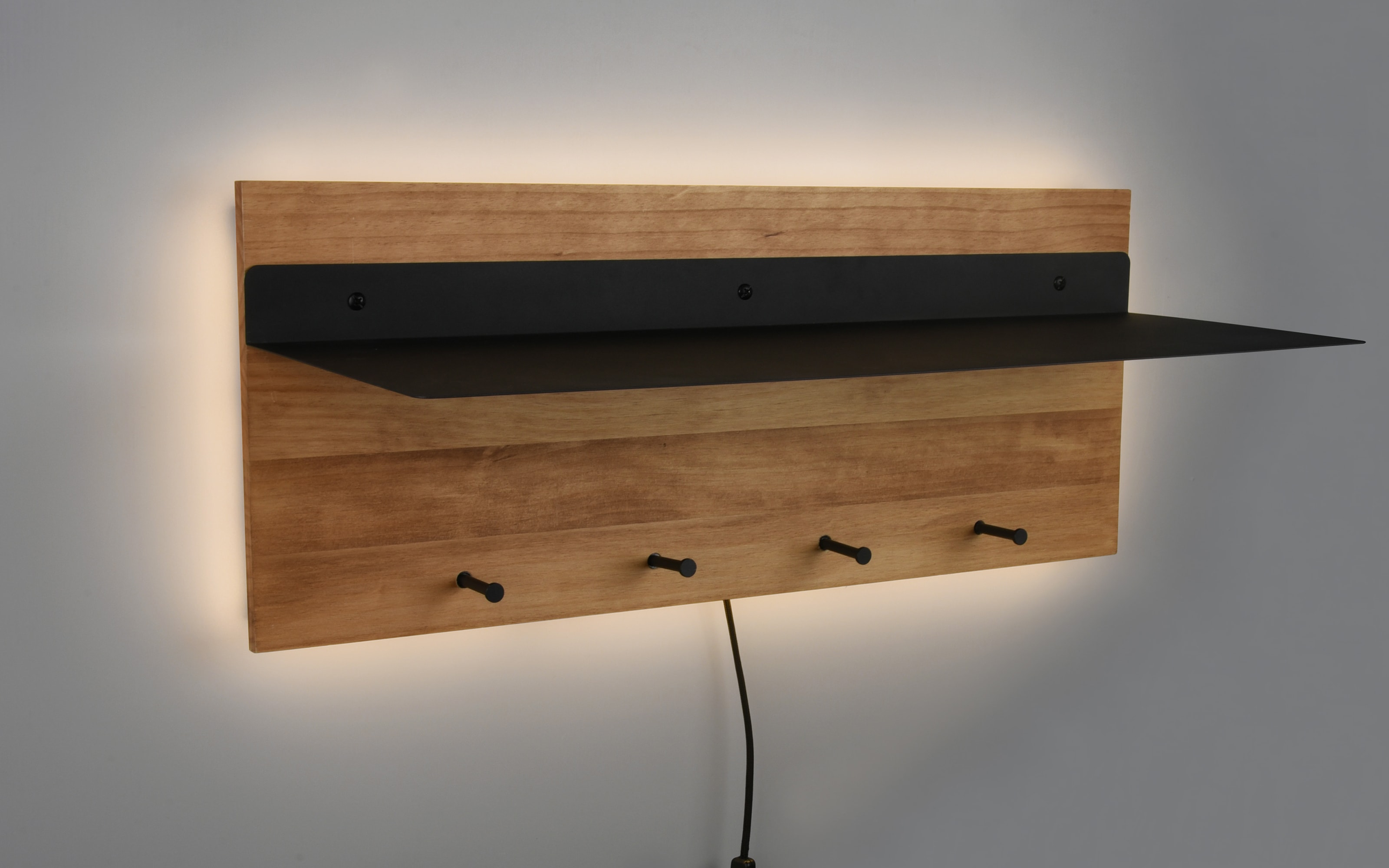 LED-Wandgarderobe Romy II, Holz-Nachbildung