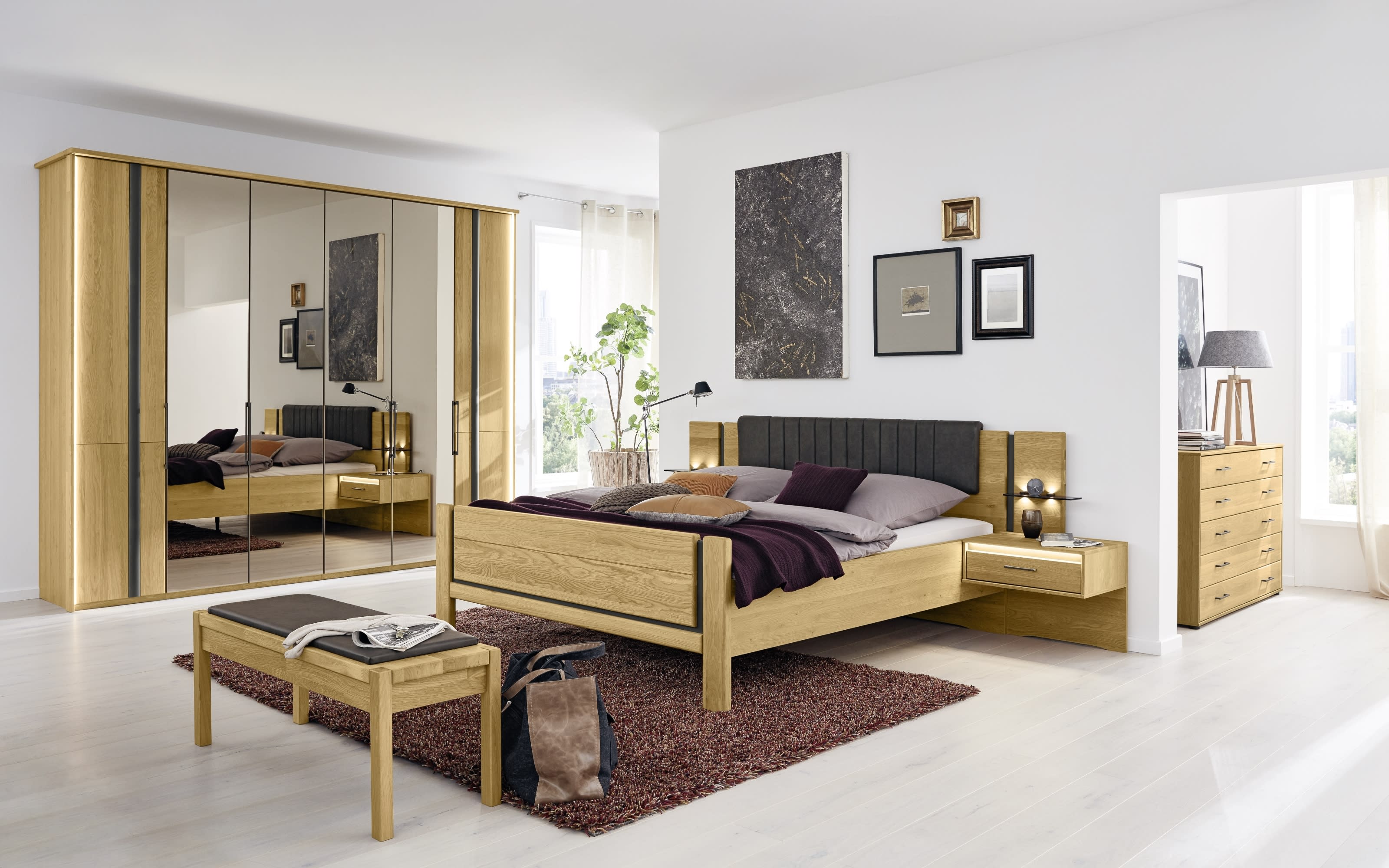 Schlafzimmer Sorrent in Eiche massiv/Schiefer-Nachbildung, 180 x 200 cm, Schrank 300 x 216 cm, mit Stollenfußteil