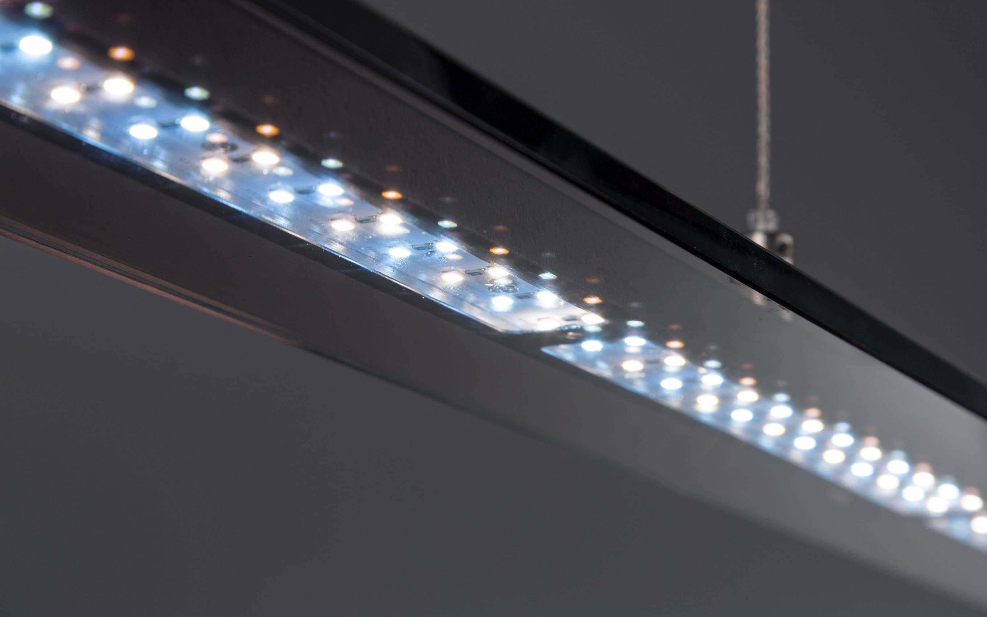 LED-Pendelleuchte Tenso, schwarz, 88 cm