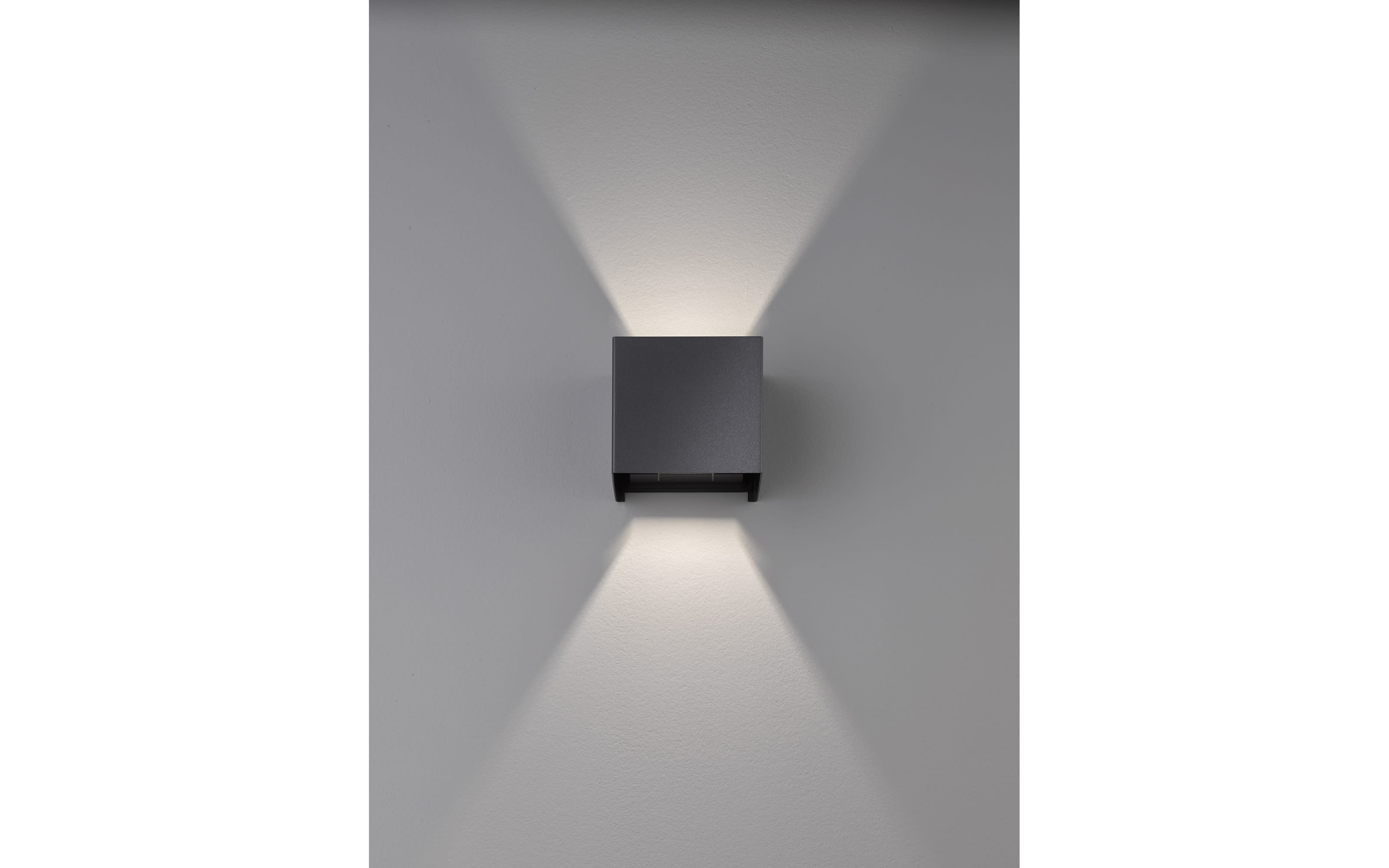 LED-Wandleuchte Wall IP44, schwarz matt, 10 cm