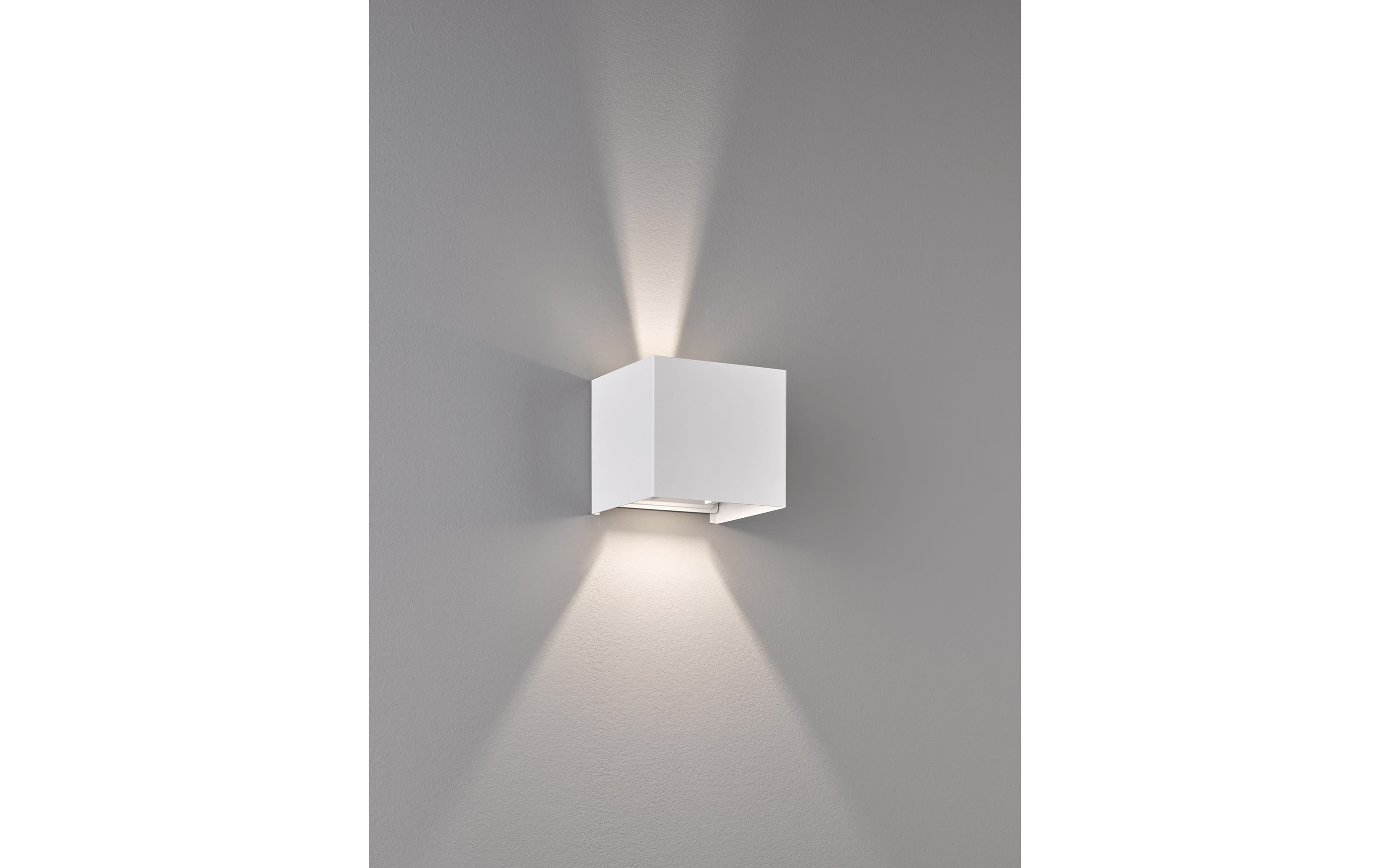 LED-Wandleuchte Wall IP44, weiß matt, 10 cm