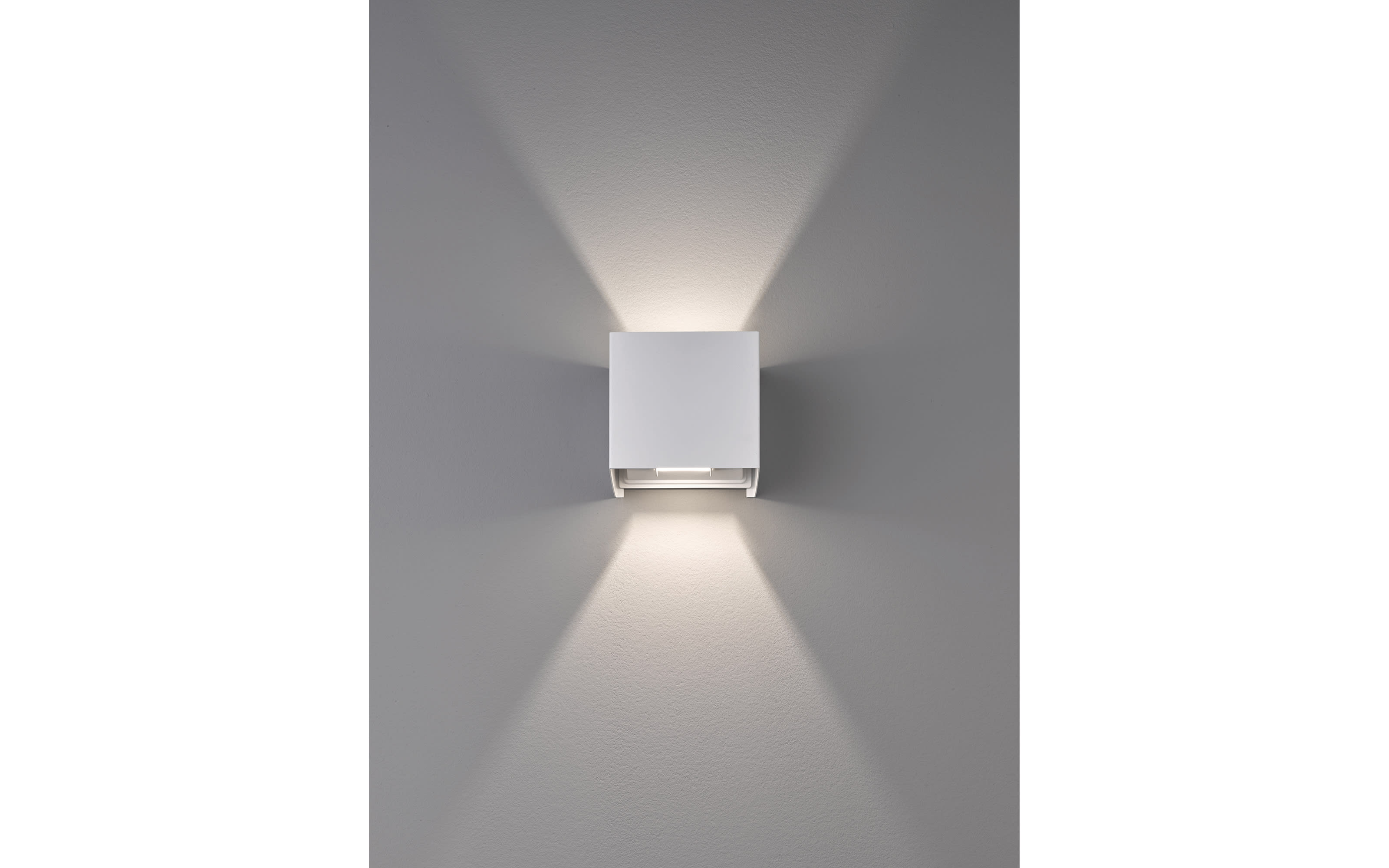 LED-Wandleuchte Wall IP44, weiß matt, 10 cm