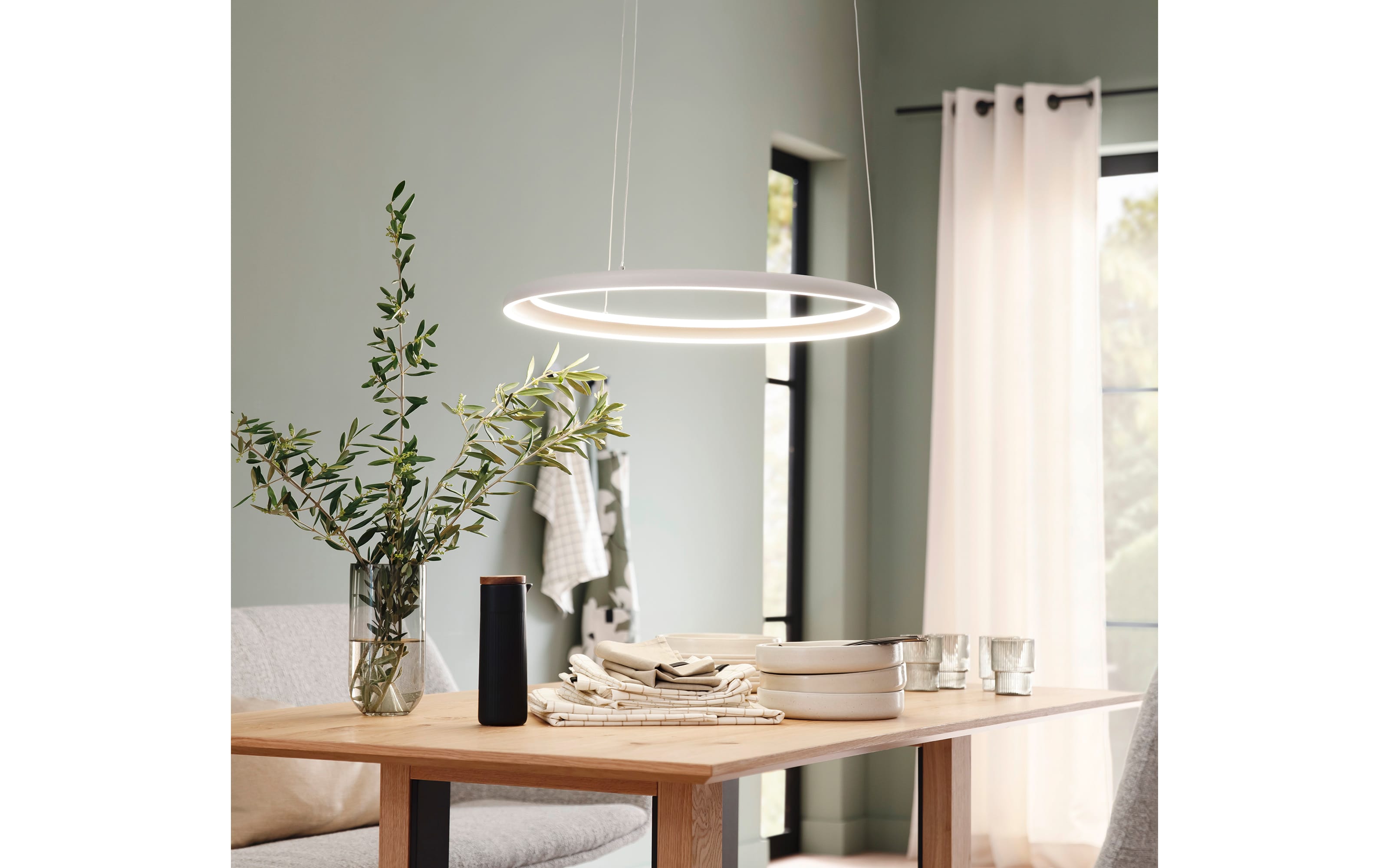 LED-Pendelleuchte Quillo, sand, inkl. Memoryfunktion