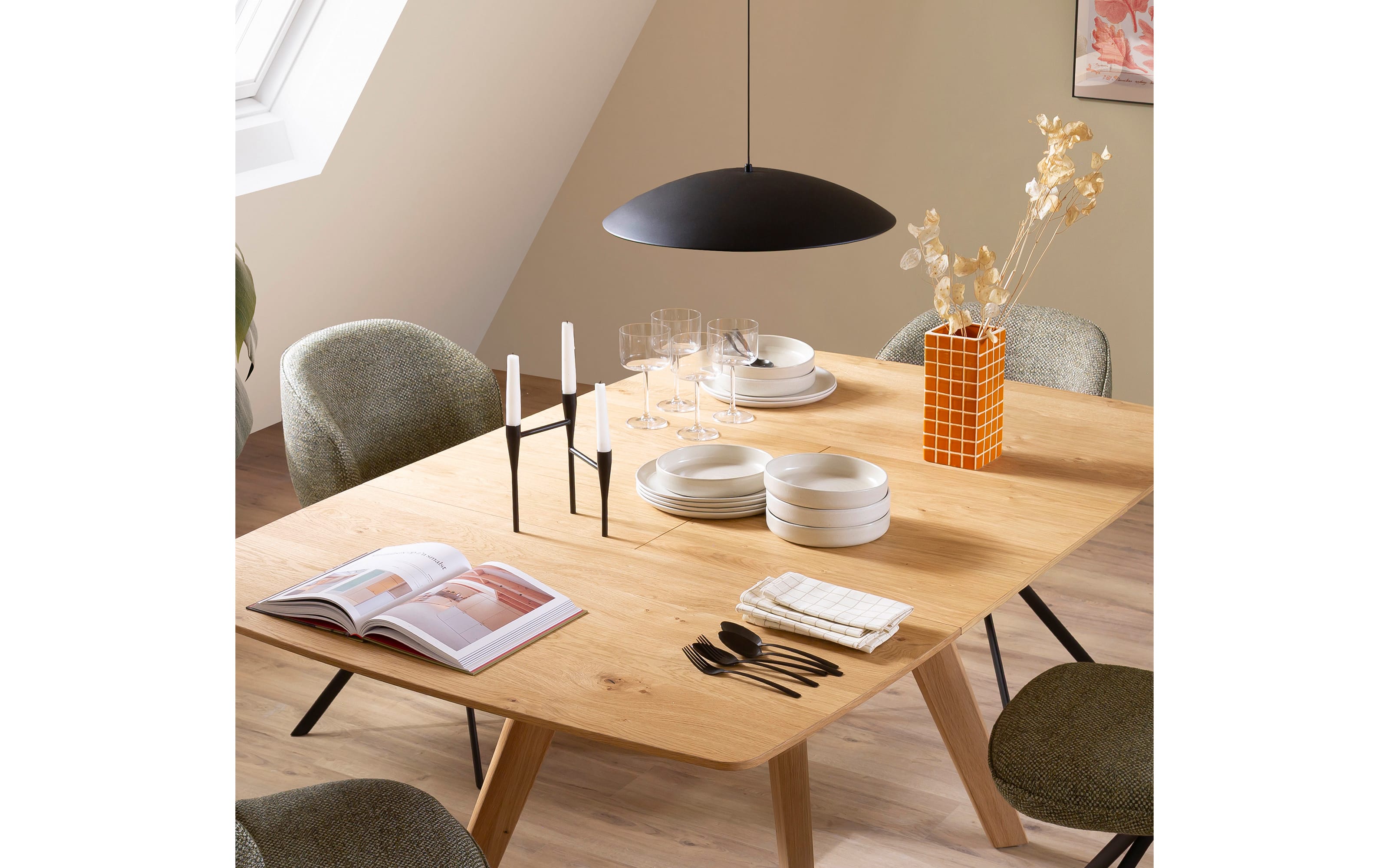 LED-Pendelleuchte Lente, schwarz, inkl. Memoryfunktion