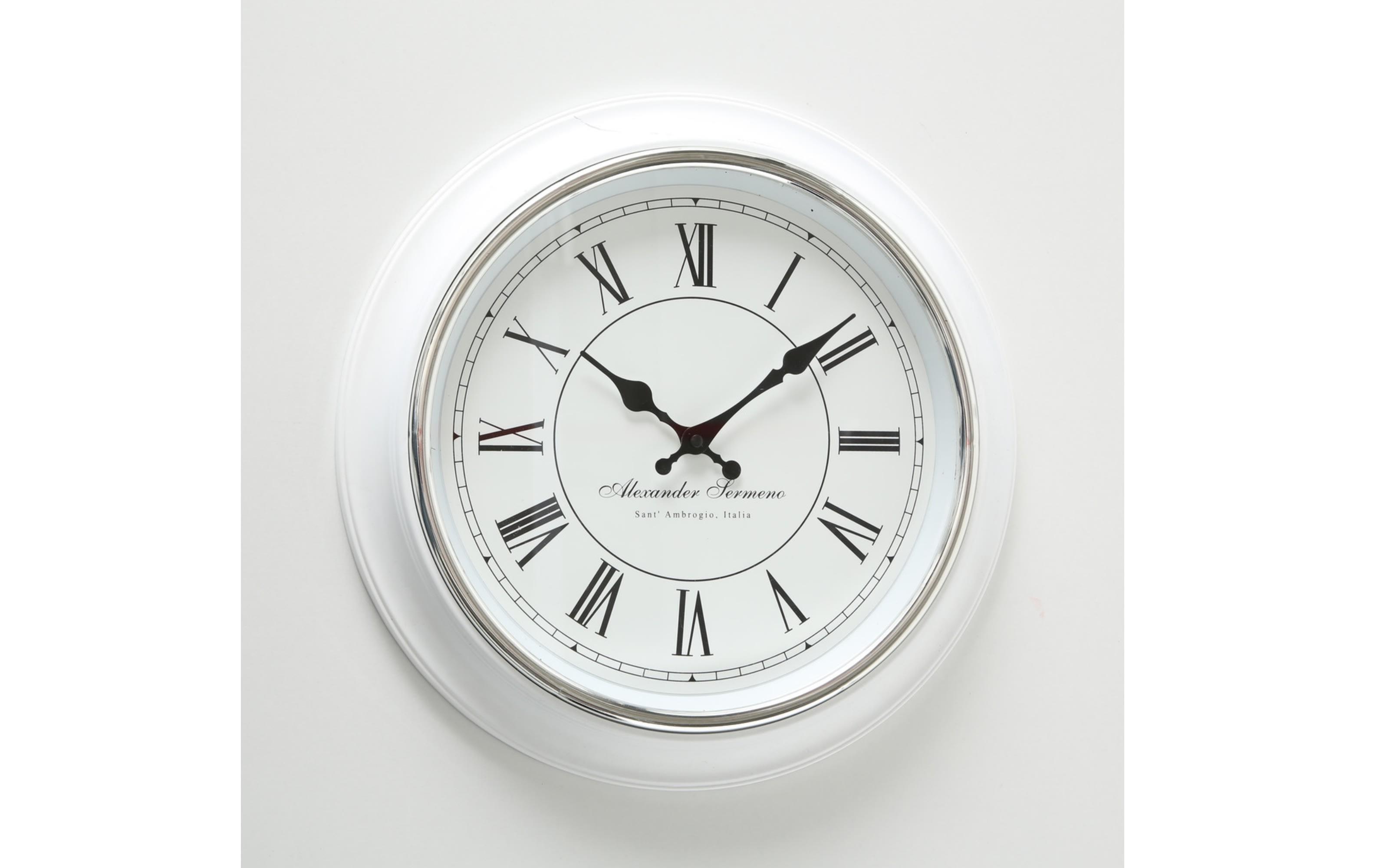 Wanduhr Yella aus Kunststoff in weiß