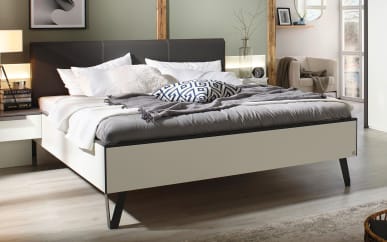 Futonbett Lengo in alpinweiß für Schlafzimmer mit Schwebetürenschrank, Liegefläche ca. 180 x 200 cm