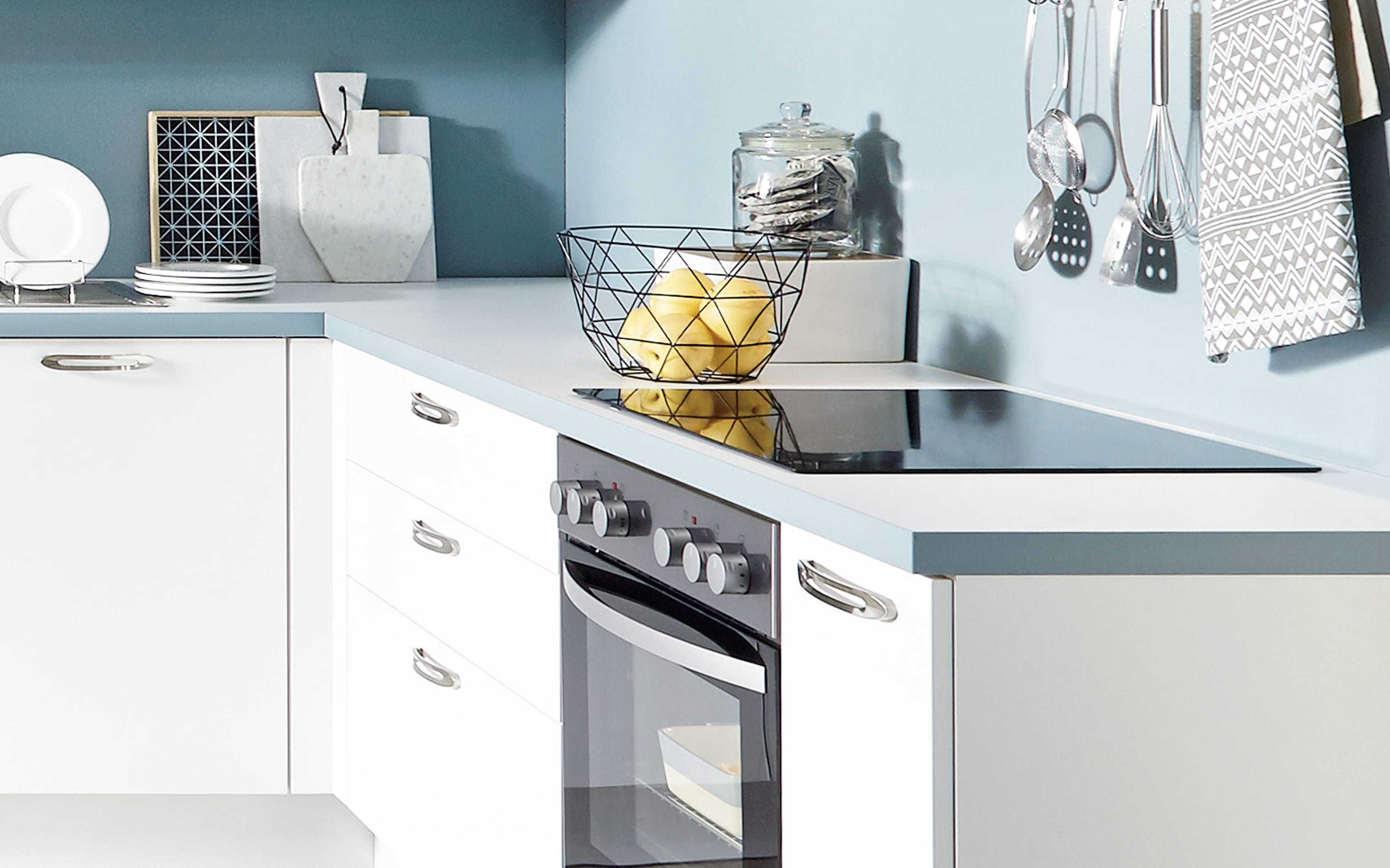 Einbauküche Touch, Lacklaminat weiß supermatt, inklusive Elektrogeräte