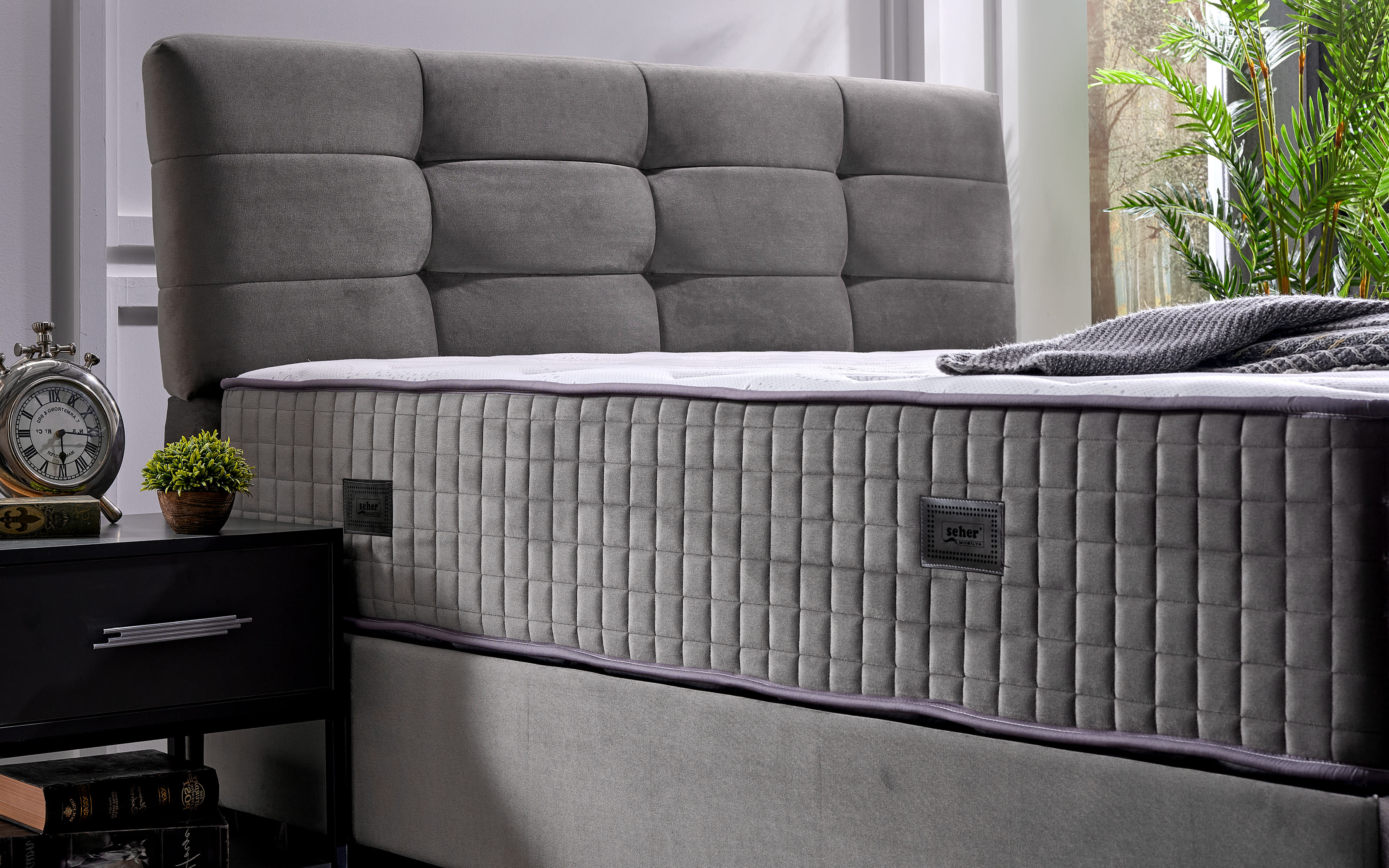 Polsterbett Naomi, inklusive Bettkasten, Liegefläche ca. 180 x 200 cm