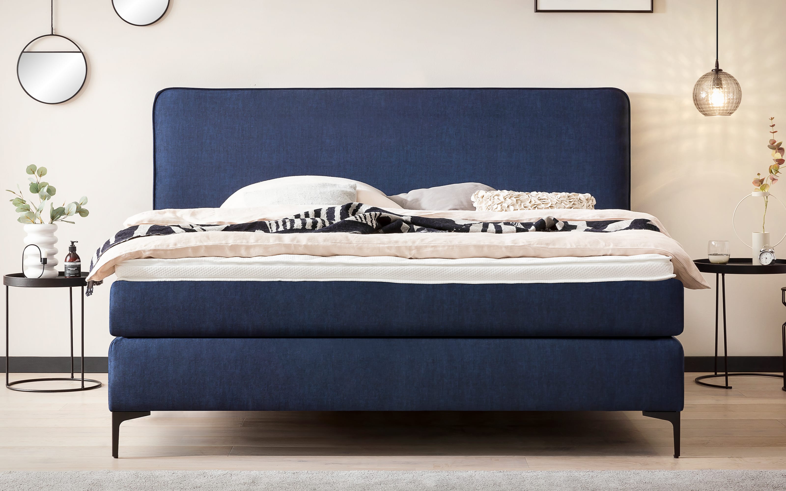Boxspringbett Ocean in blau, mit Wendematratzen in den Härten 2 und 3, Liegefläche ca. 180 x 200 cm