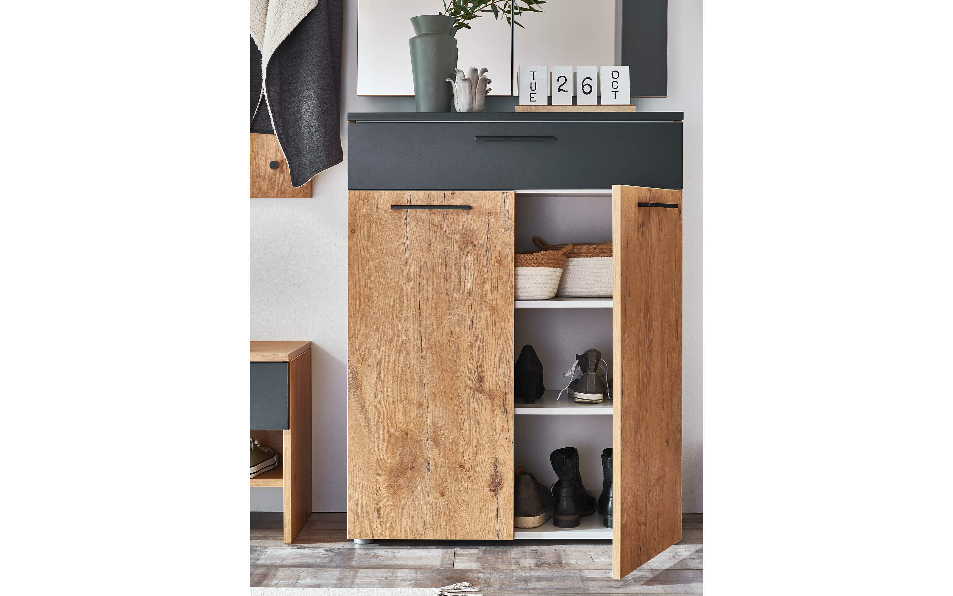 Schuhkommode Nostro, Wildeiche-Nachbildung