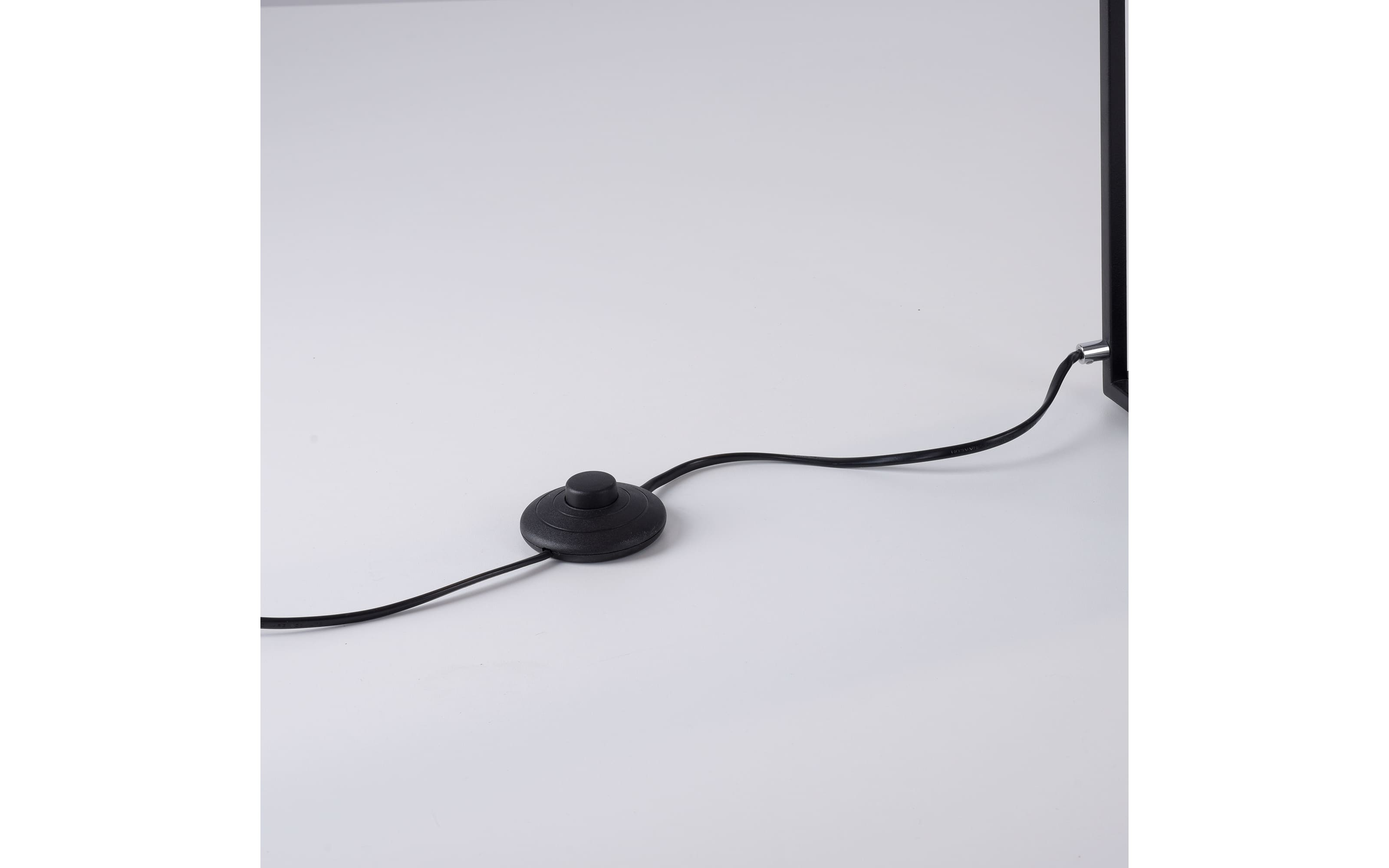 LED-Standleuchte Contura in schwarz, 140 cm