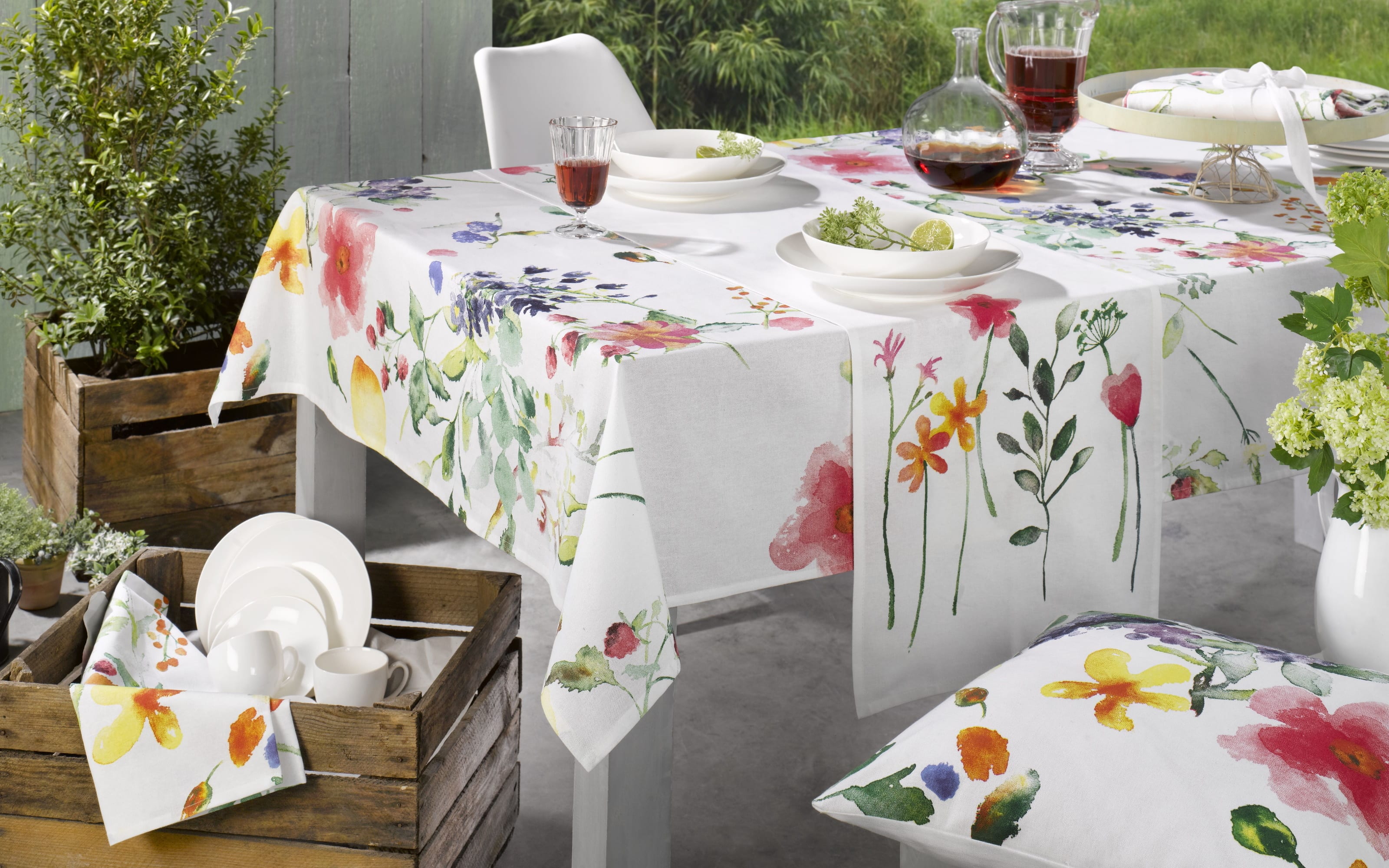 Tischdecke Casa Nova mit Blumenmuster, 130 x 170 cm online bei Hardeck ...