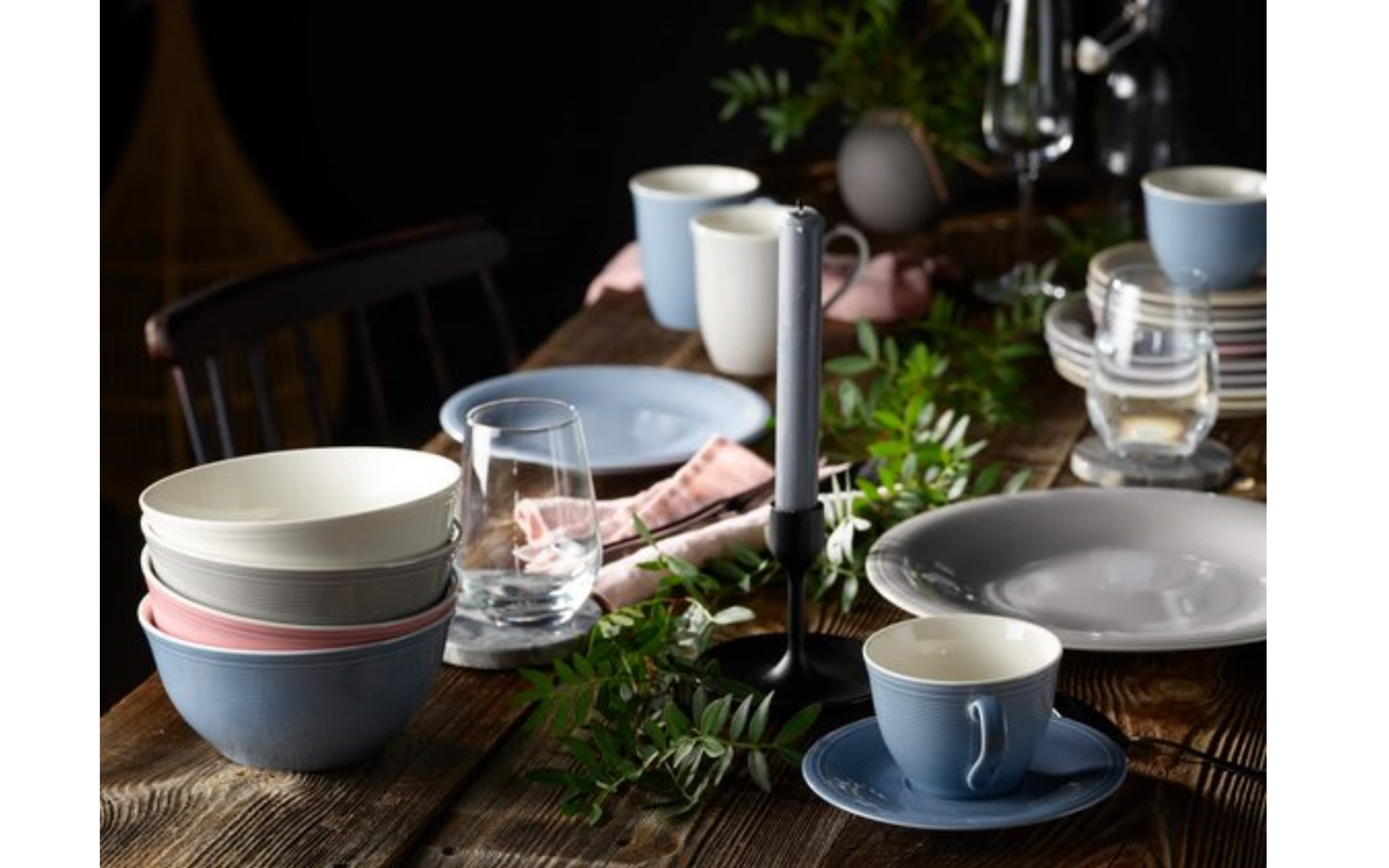 Kaffeeuntertasse Horizon Color Loop aus Porzellan in hellblau