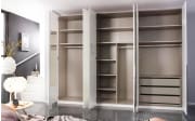 Drehtürenkleiderschrank Montclar, Hochglanz weiß, 300 x 223 cm, inkl. umfangreicher Zusatzausstattung