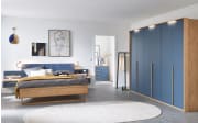 Schlafzimmer Malin, Blau/Balkeneiche, inkl. Nachtkonsolen