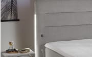 Boxspringbett Livia Mix, grau, 180 x 200 cm, H3/H4, inkl. 2 USB-Ladeports