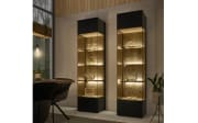 Vitrine Trevio, Kerneiche Umato, anthrazit, links angeschlagen