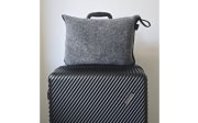 Reisedecke bugatti, anthrazit, inkl. Reisetasche
