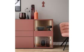 Sideboard Amaya, samtbeere/Eiche, inkl. inkl. Push to Open Funktion