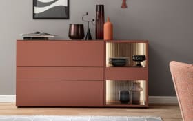Sideboard Amaya, samtbeere/Eiche, inkl. inkl. Push to Open Funktion