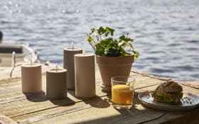 Outdoor LED Kerze Flamme soft, graubraun, 17,5 cm