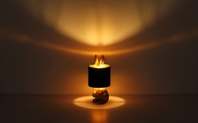 Tischleuchte Rabbit, goldfarbig