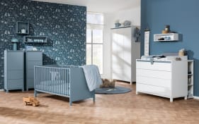 Babyzimmer Olli, kreideweiß, blau matt