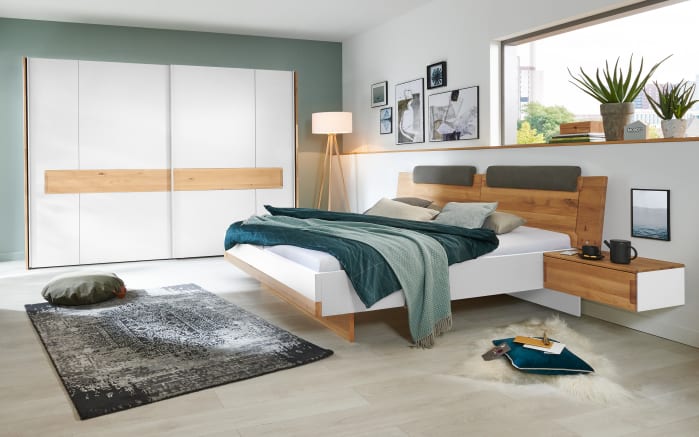 Schlafzimmer Sestino, weiß matt, Absetzungen Eiche Natur massiv, 180 x 200 cm, Schrank 302 x 224 cm-01