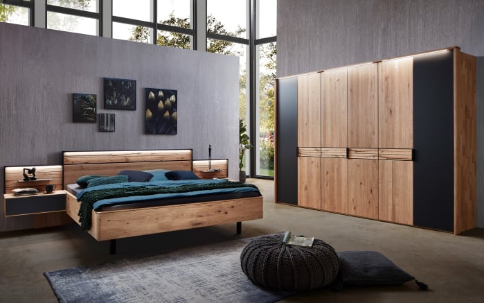 Schlafzimmer WSM 4300, Wildeiche massiv, 180 x 200 cm, Schrank 302 x 223 cm-01