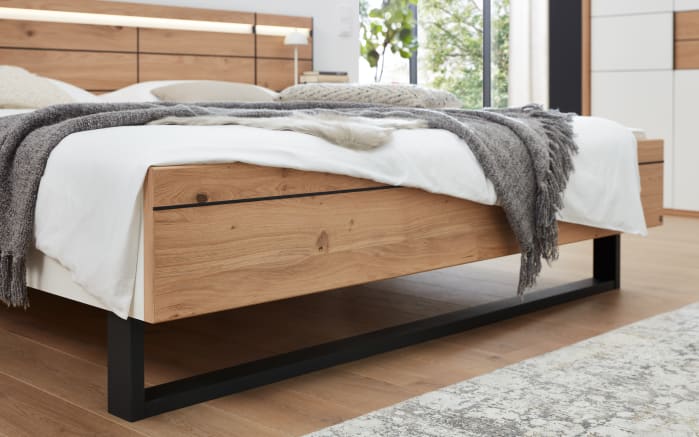 Schlafzimmer Madiva, Balkeneiche furniert, 180 x 200 cm, Schrank  299 x 207 cm-03